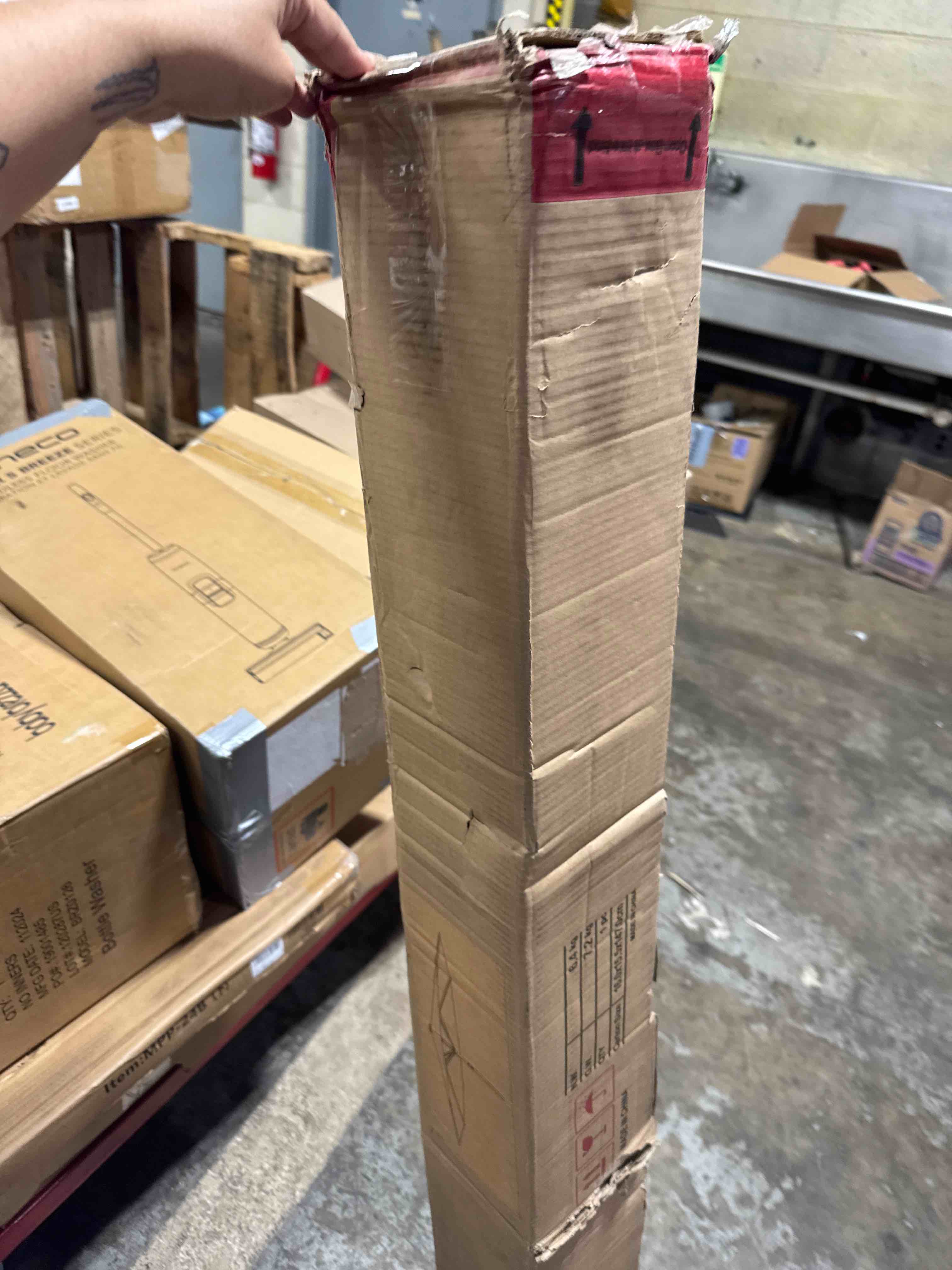 https://s3.amazonaws.com/lotting-images-prod/phillipi/GRA2156487_1757609816144.jpeg