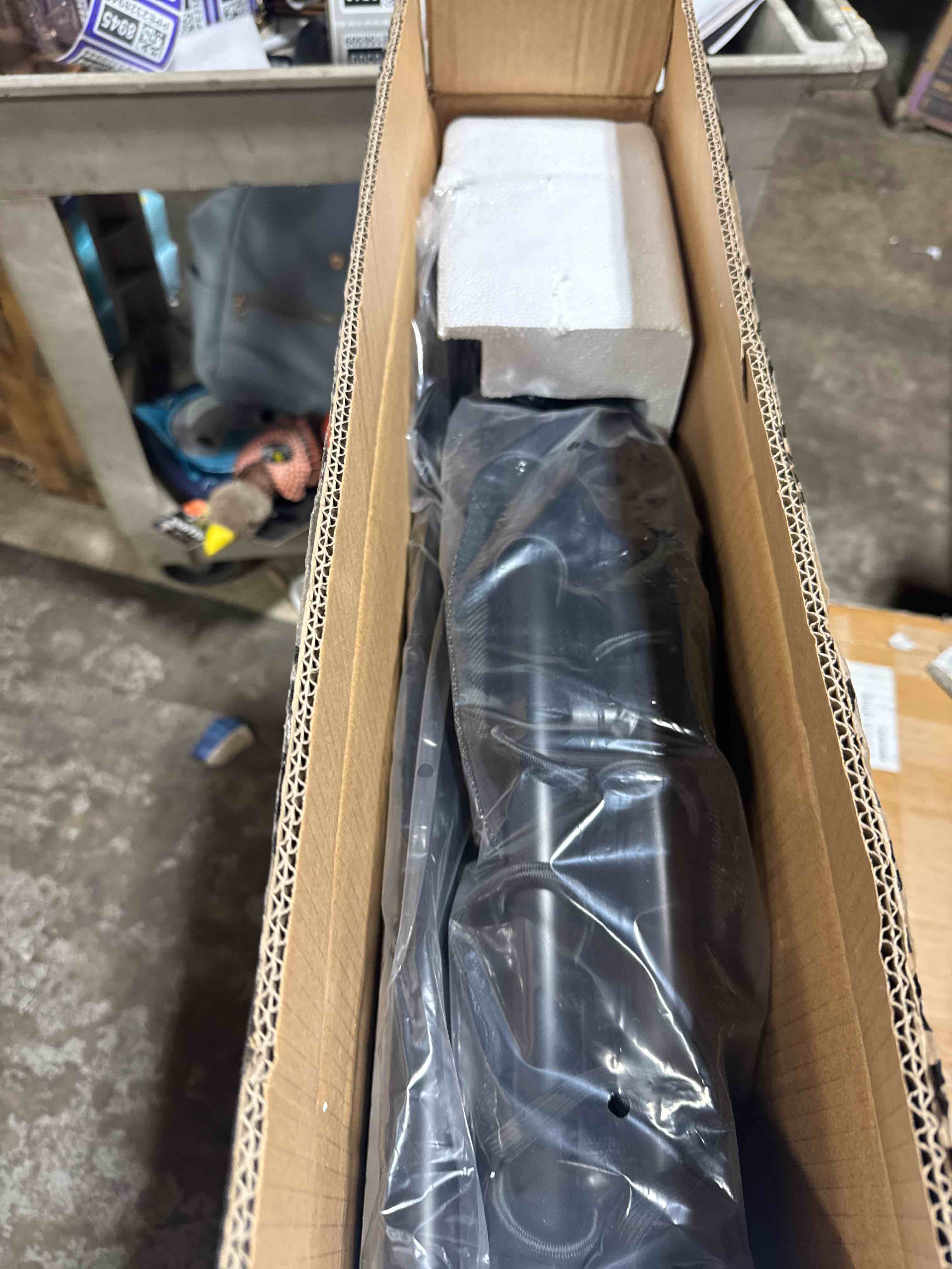 https://s3.amazonaws.com/lotting-images-prod/phillipi/GRA2156504_1757613244700.jpeg