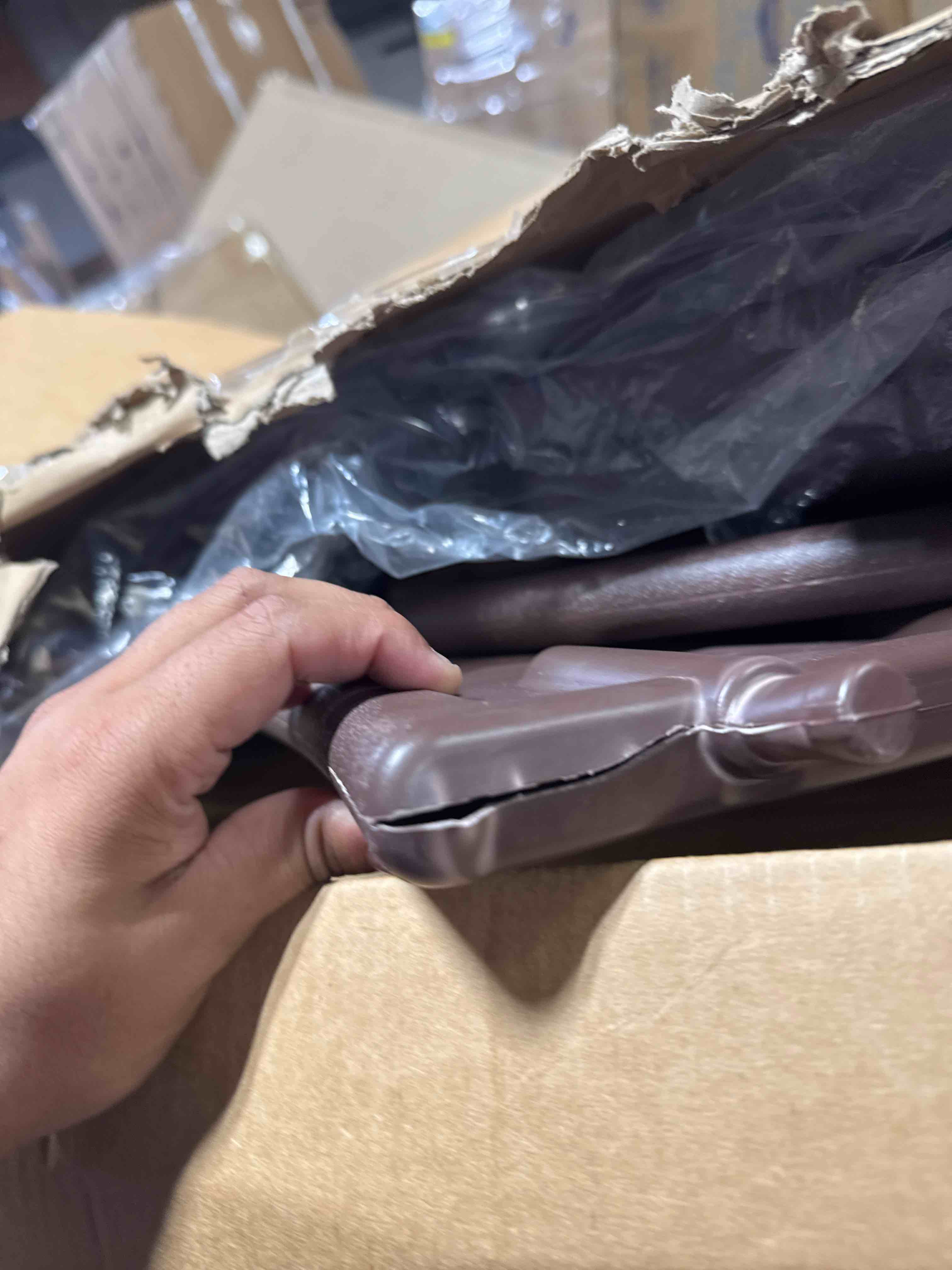 https://s3.amazonaws.com/lotting-images-prod/phillipi/GRA2156511_1757613900411.jpeg