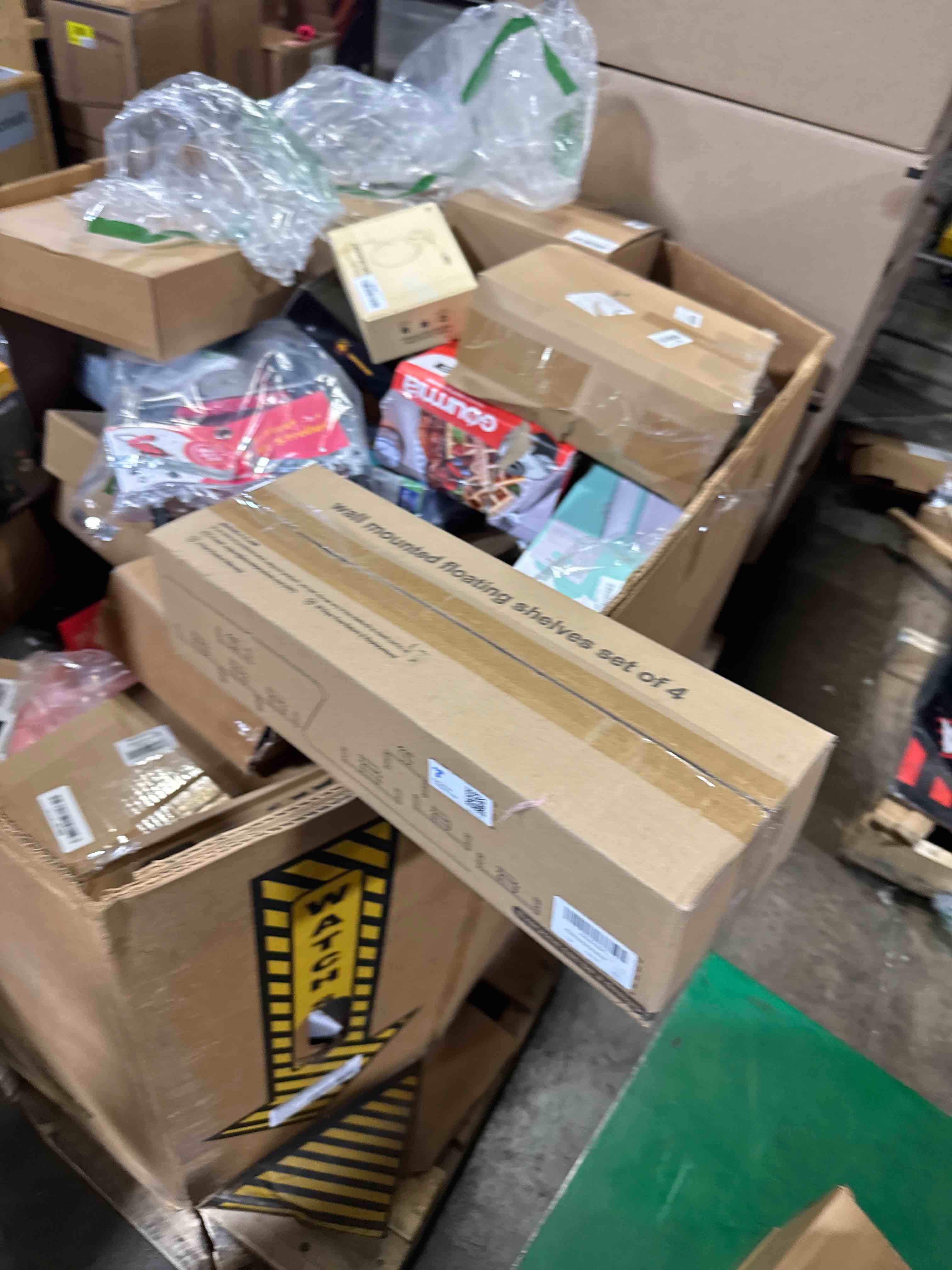 https://s3.amazonaws.com/lotting-images-prod/phillipi/GRA2156537_1757621098536.jpeg