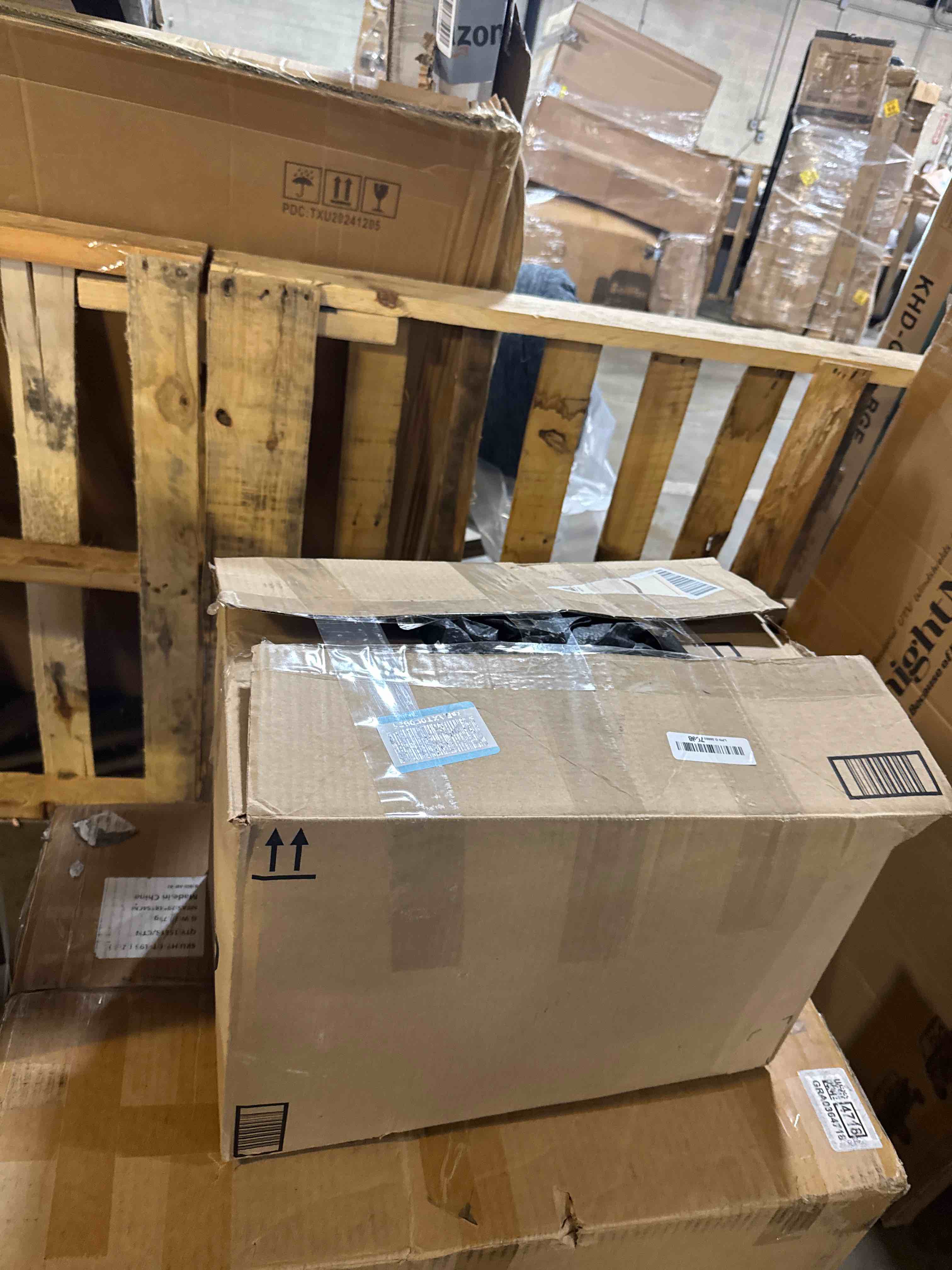 https://s3.amazonaws.com/lotting-images-prod/phillipi/GRA2156595_1757962748505.jpeg