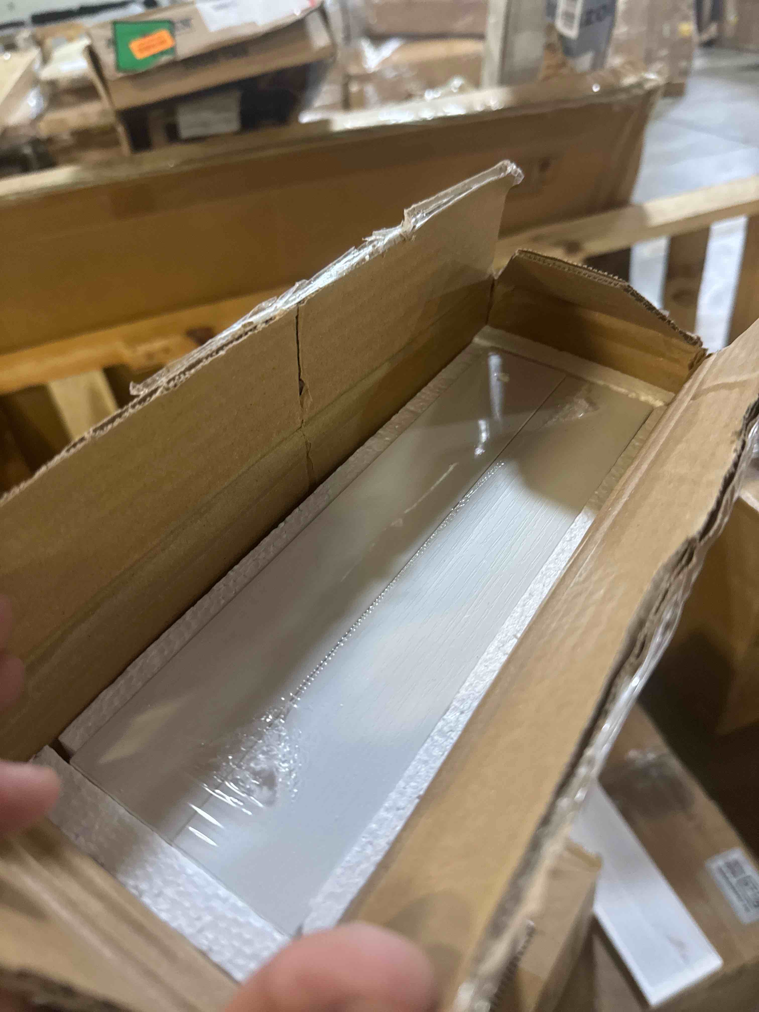https://s3.amazonaws.com/lotting-images-prod/phillipi/GRA2156604_1757963994698.jpeg