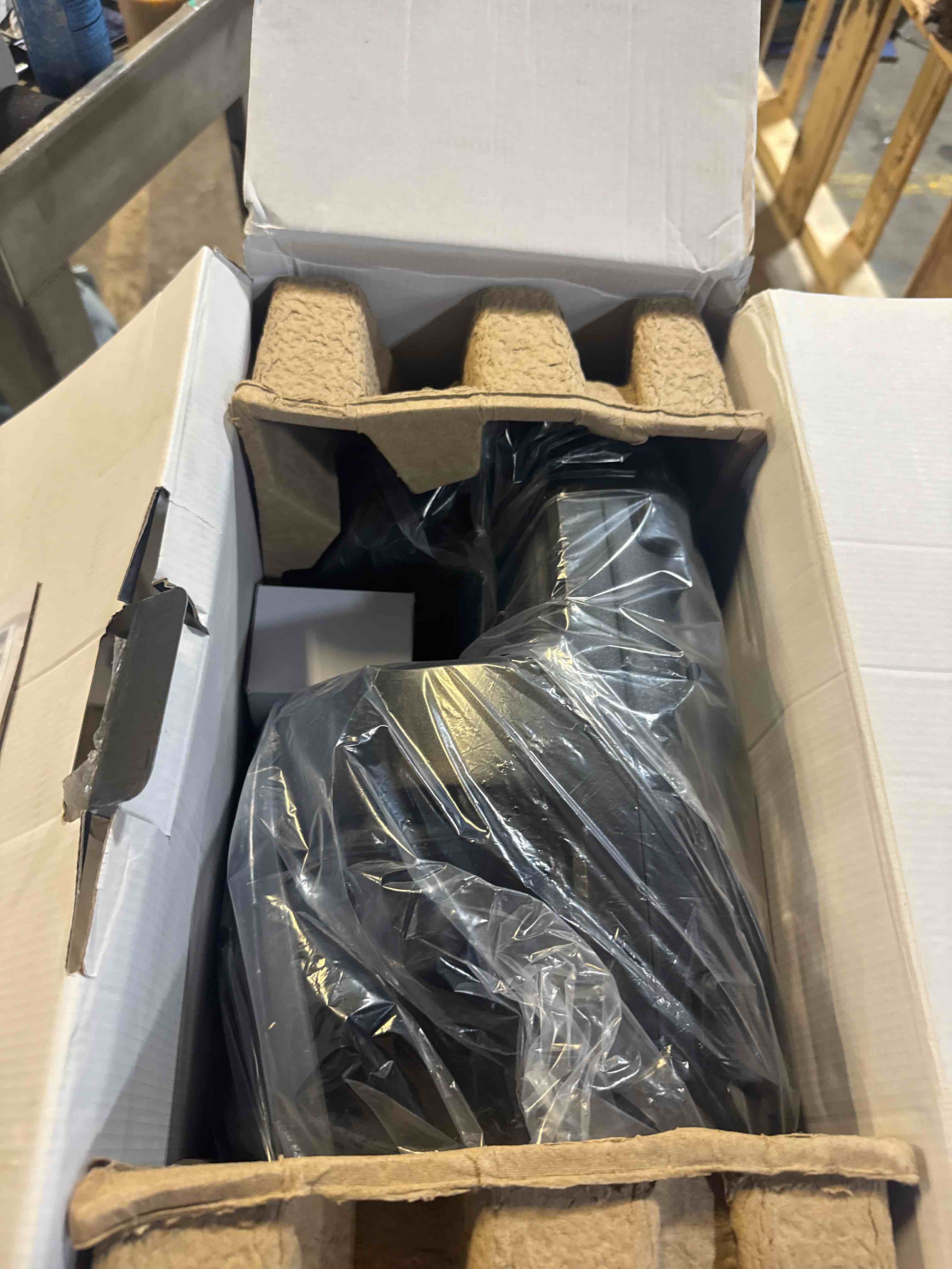 https://s3.amazonaws.com/lotting-images-prod/phillipi/GRA2156639_1758032012033.jpeg