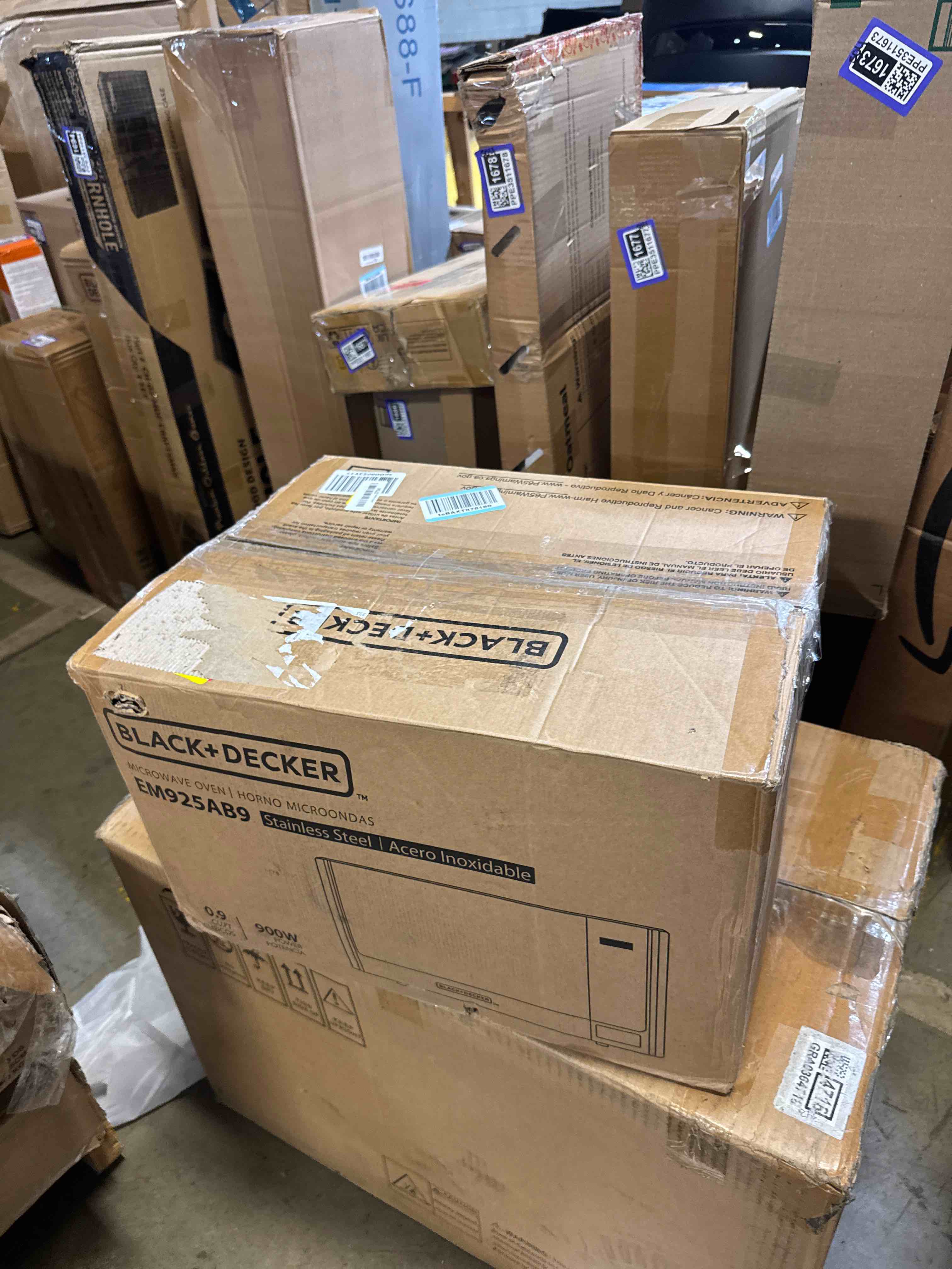 https://s3.amazonaws.com/lotting-images-prod/phillipi/GRA2156686_1758215389555.jpeg