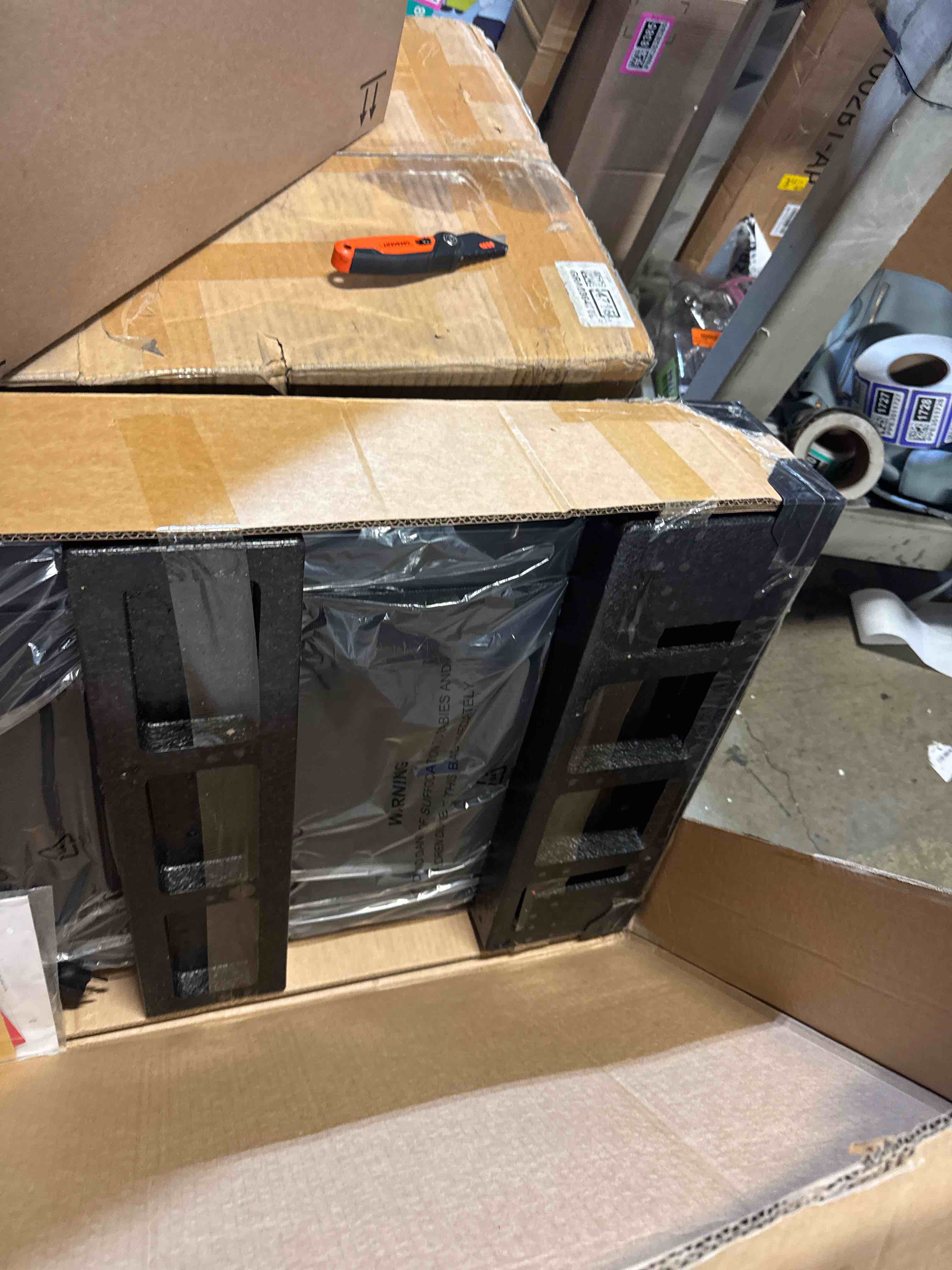 https://s3.amazonaws.com/lotting-images-prod/phillipi/GRA2156696_1758216801567.jpeg