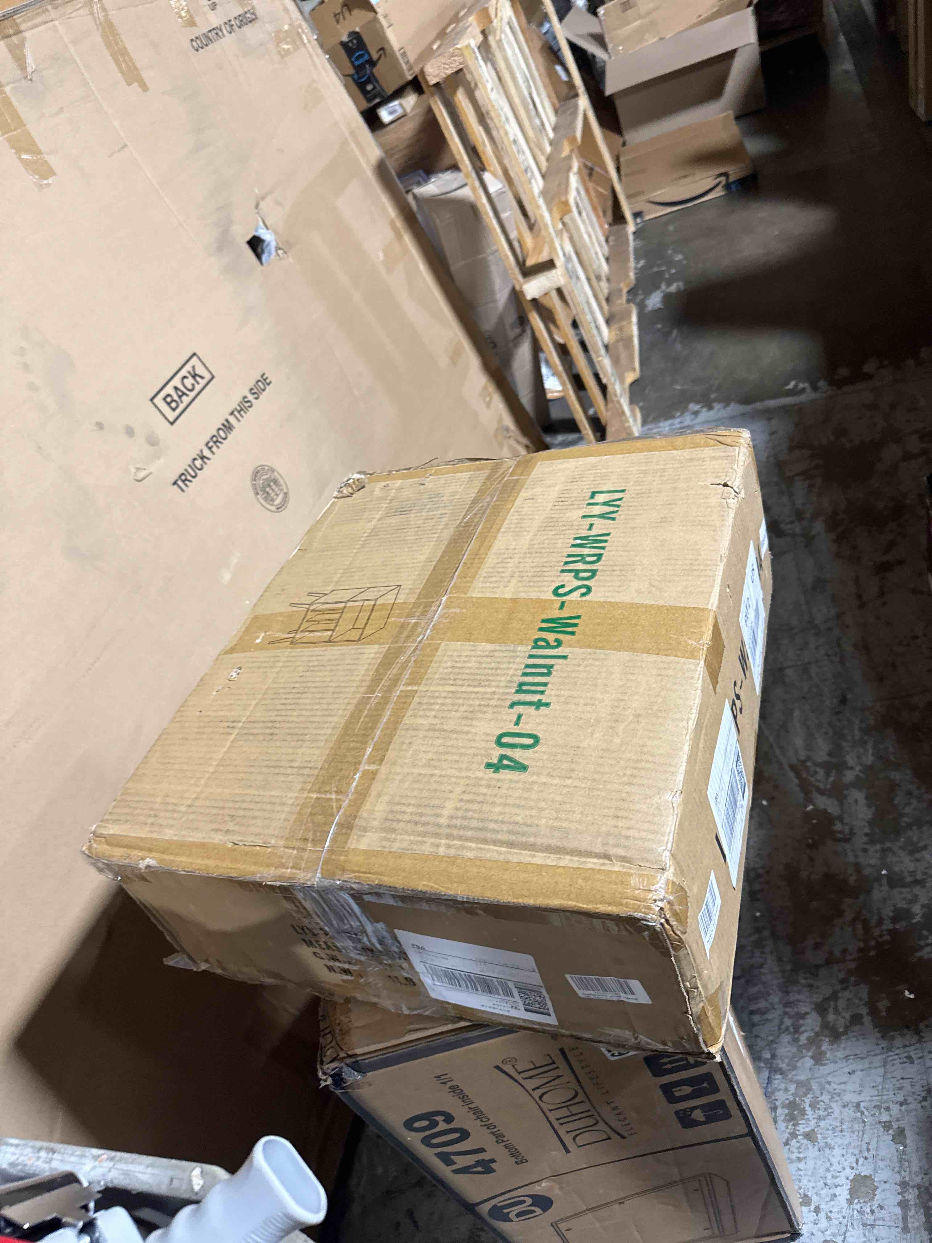 https://s3.amazonaws.com/lotting-images-prod/phillipi/GRA2156719_1758899417817.jpeg