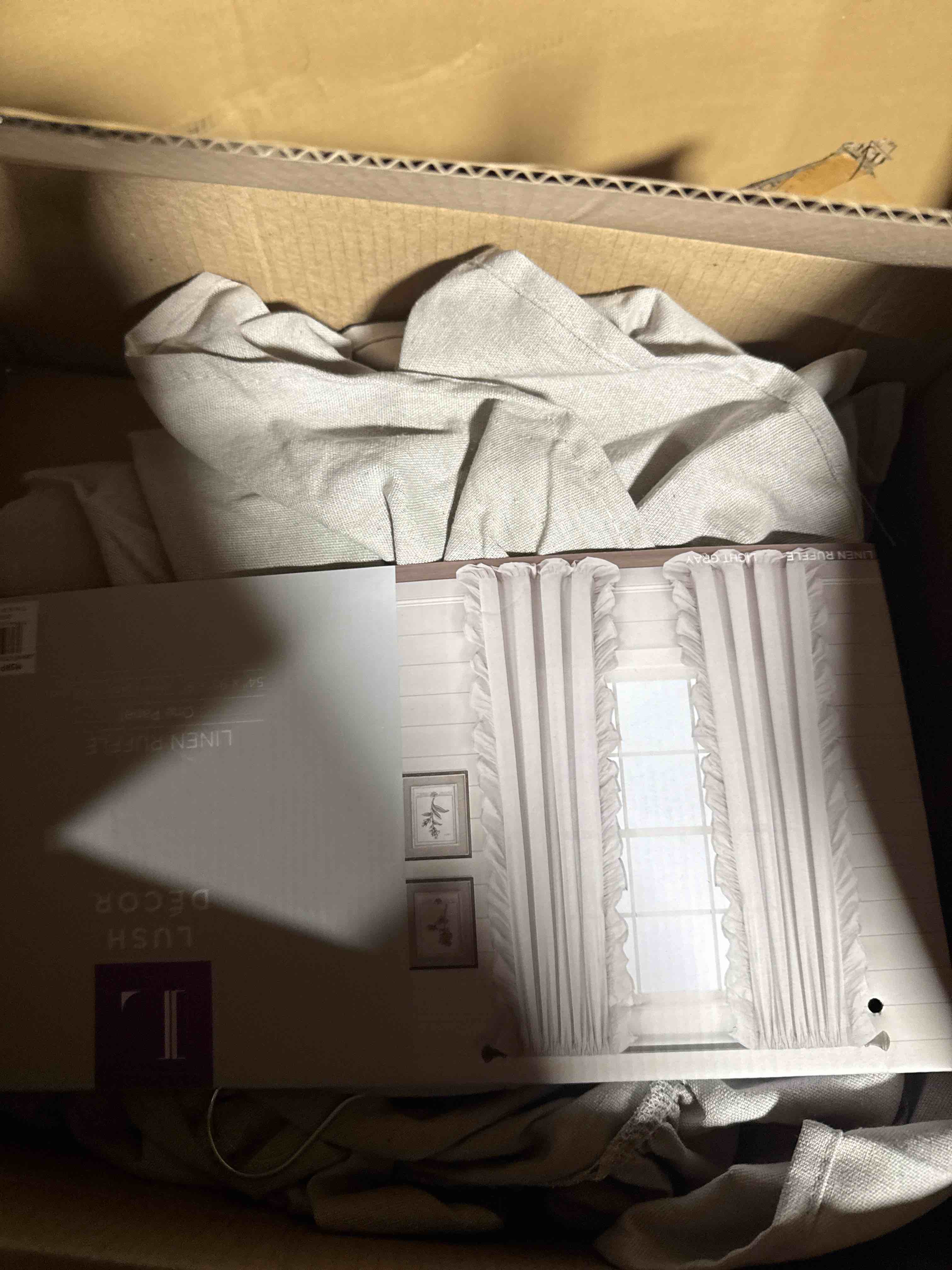 https://s3.amazonaws.com/lotting-images-prod/phillipi/GRA2156728_1758900544415.jpeg