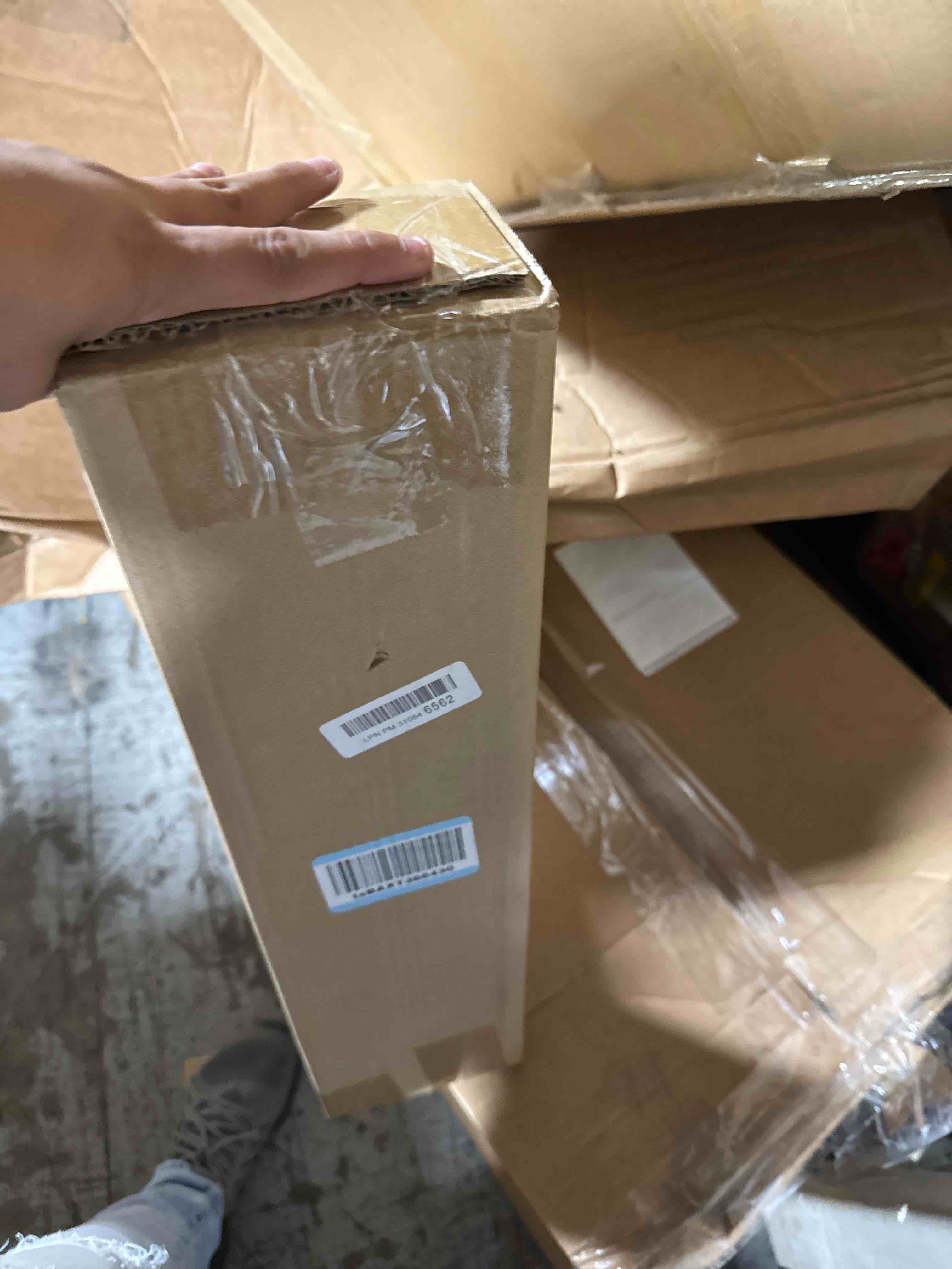 https://s3.amazonaws.com/lotting-images-prod/phillipi/GRA2156733_1758900970545.jpeg