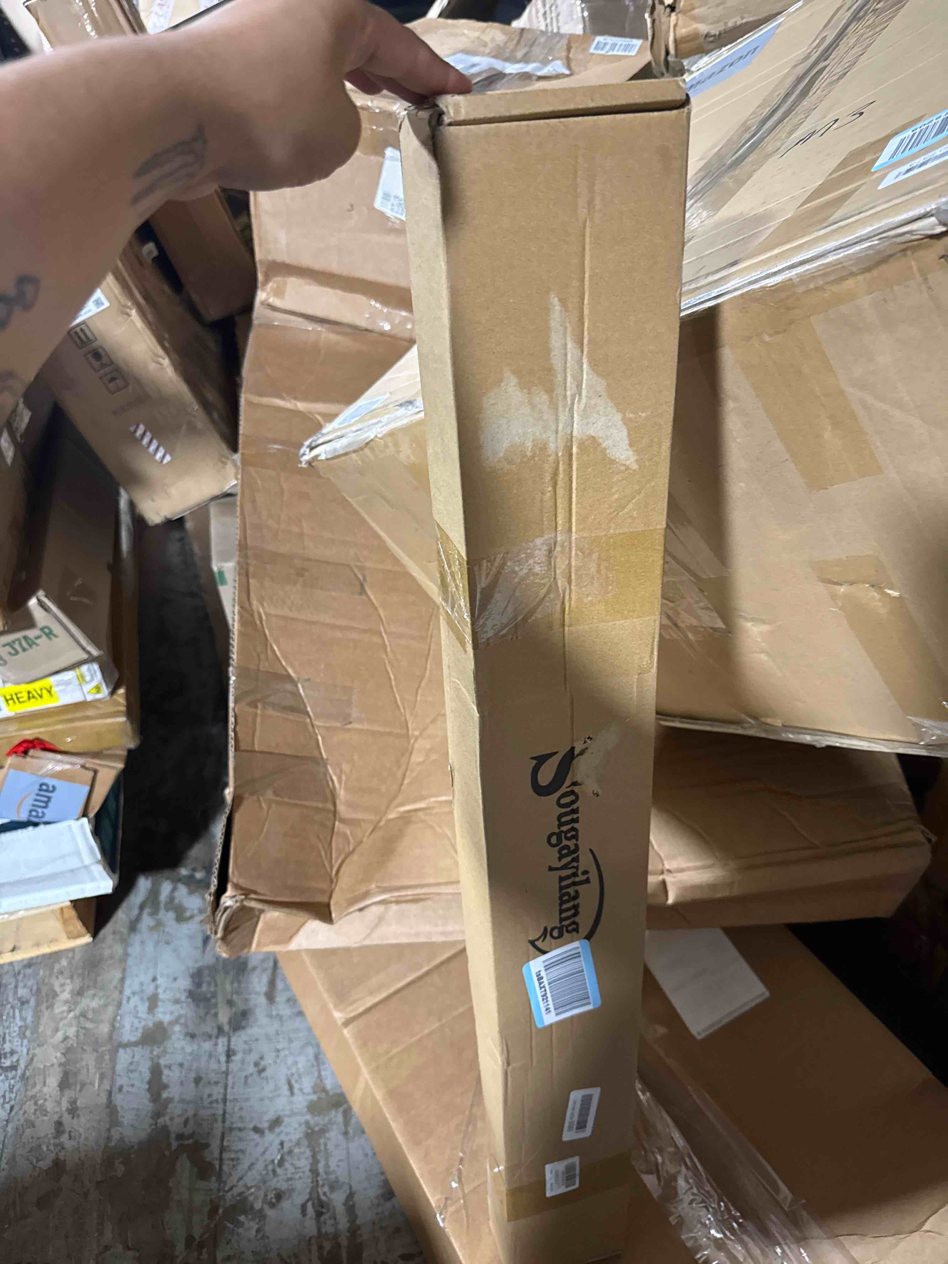 https://s3.amazonaws.com/lotting-images-prod/phillipi/GRA2156735_1758901100391.jpeg