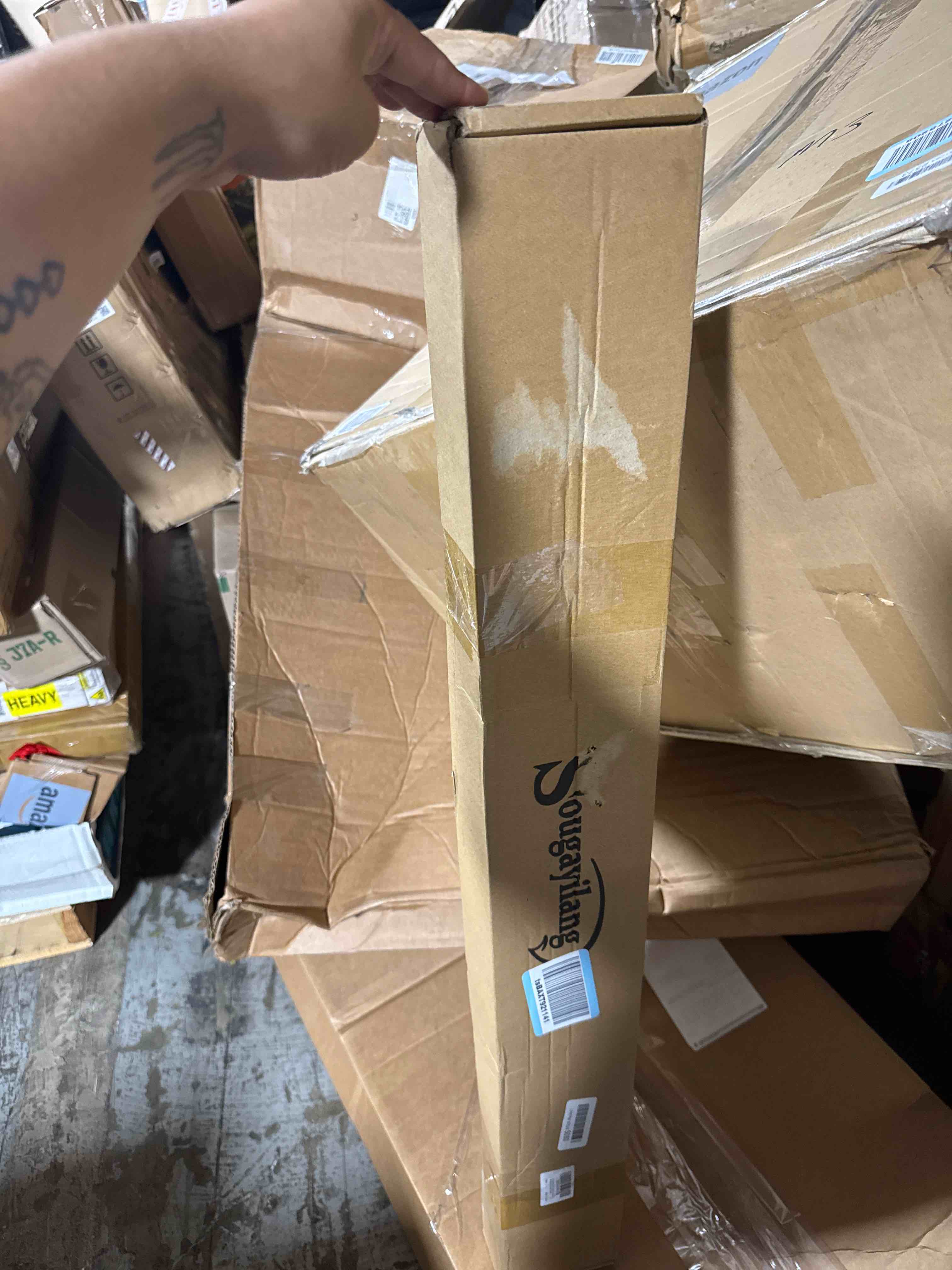 https://s3.amazonaws.com/lotting-images-prod/phillipi/GRA2156735_1758901101163.jpeg