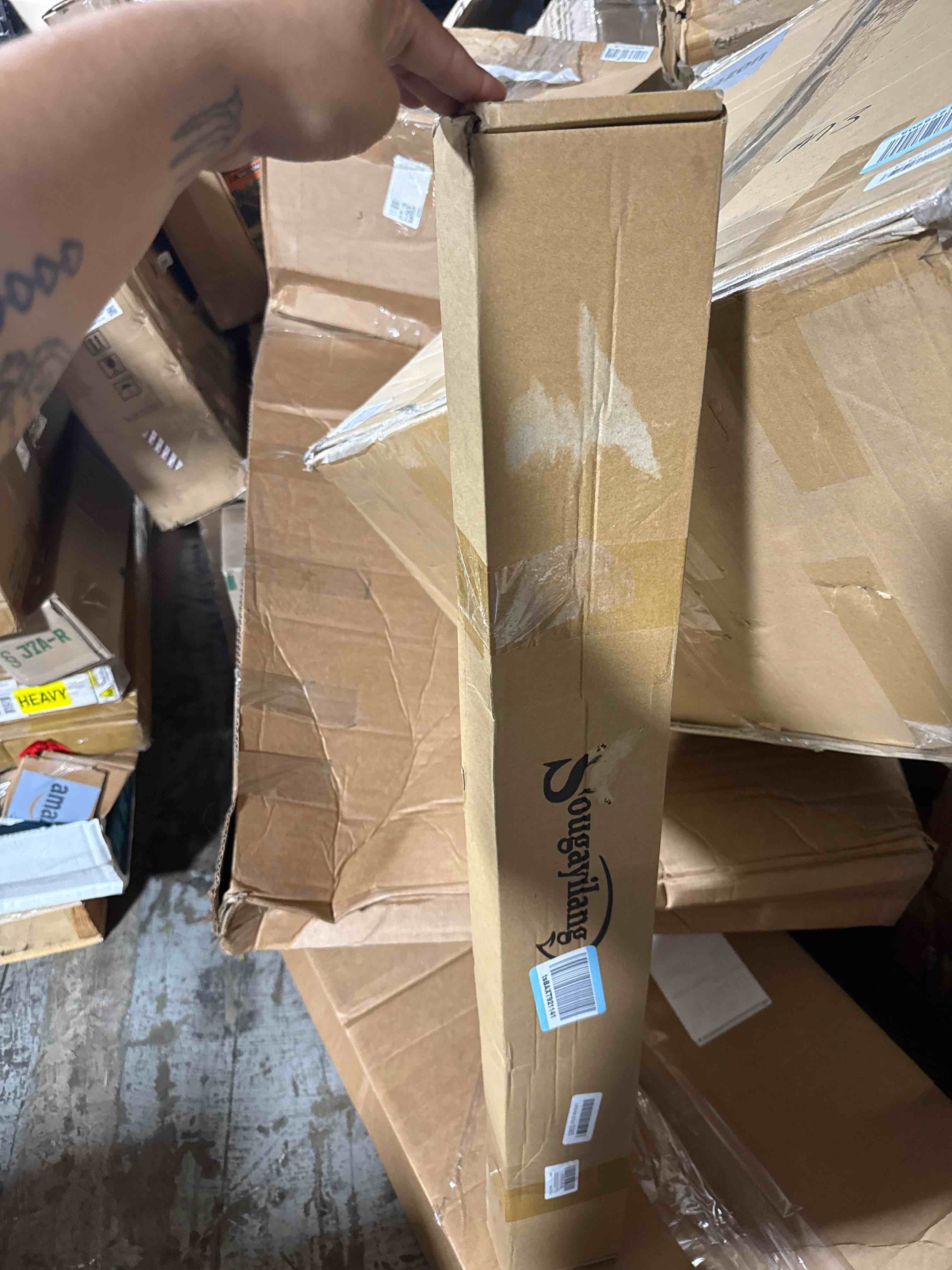https://s3.amazonaws.com/lotting-images-prod/phillipi/GRA2156735_1758901101941.jpeg