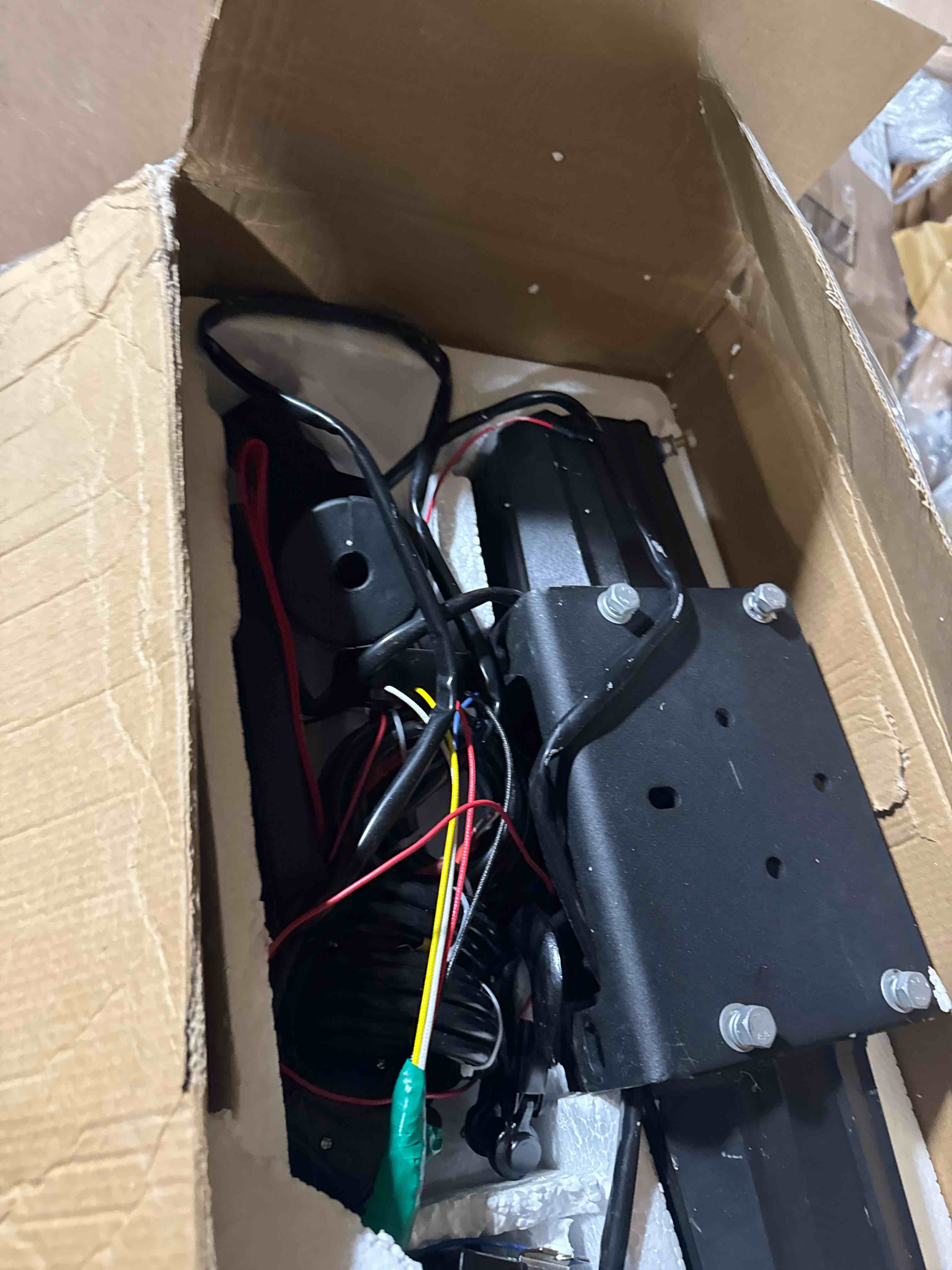 https://s3.amazonaws.com/lotting-images-prod/phillipi/GRA2156751_1758903964219.jpeg