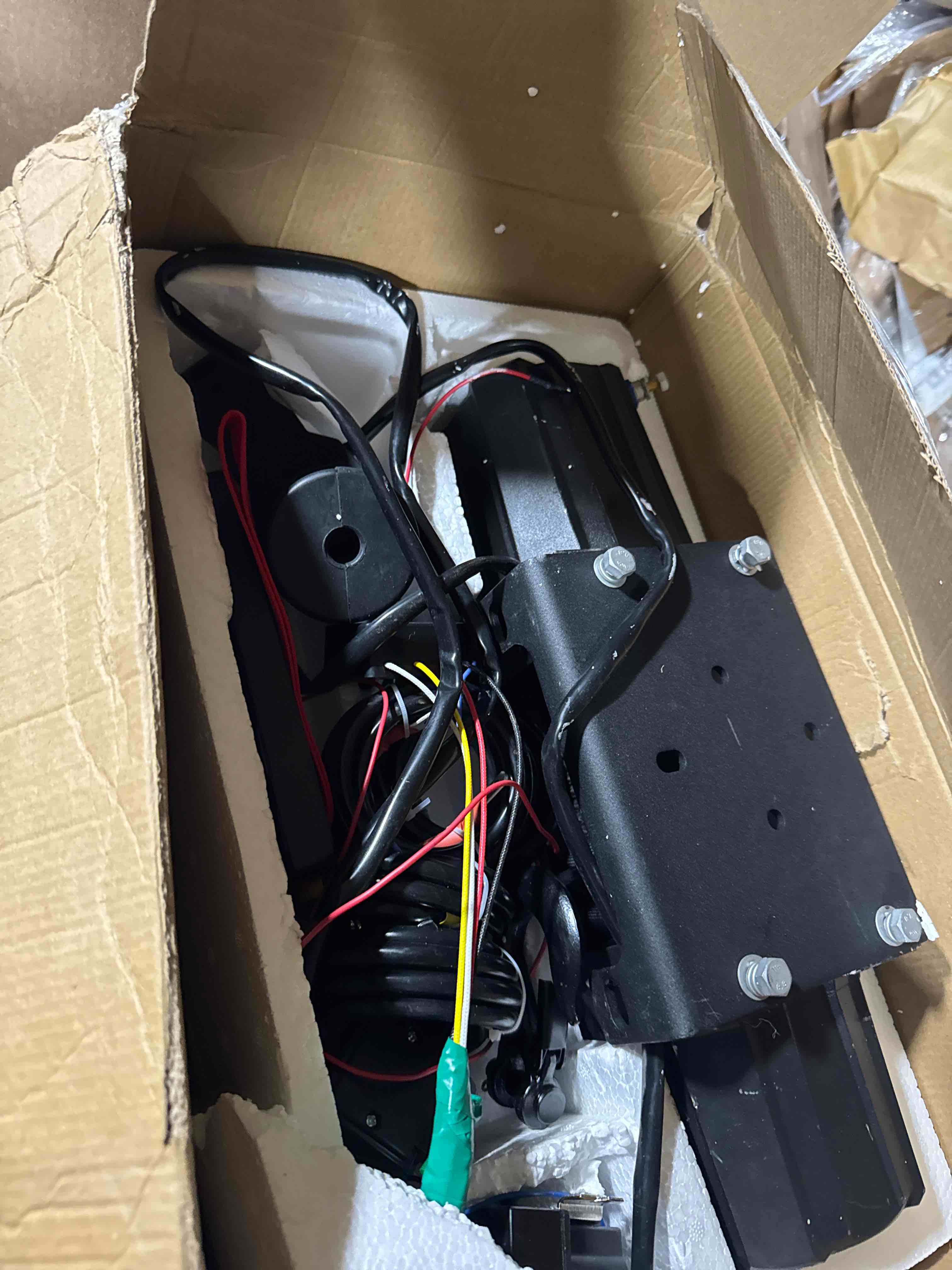 https://s3.amazonaws.com/lotting-images-prod/phillipi/GRA2156751_1758903965049.jpeg