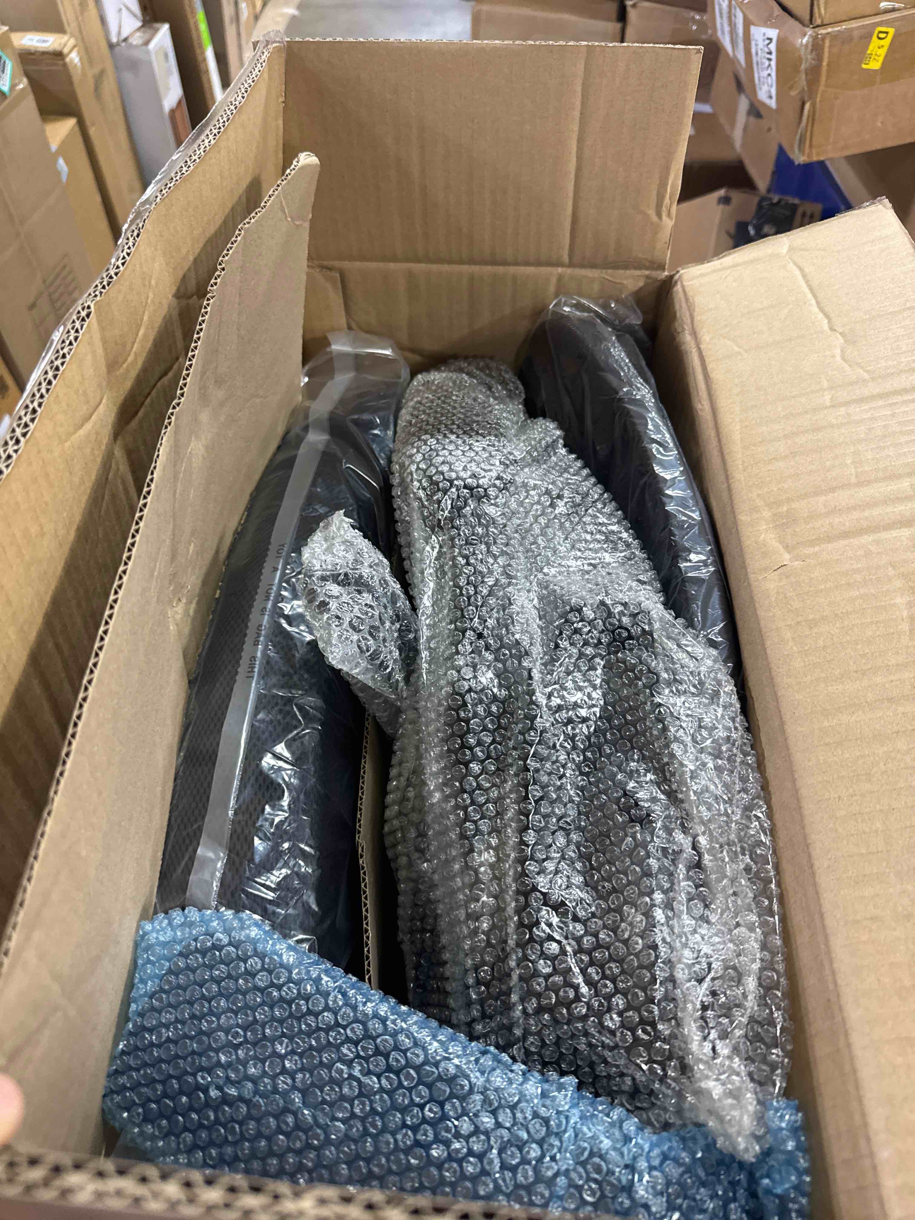 https://s3.amazonaws.com/lotting-images-prod/phillipi/GRA2156882_1759929507652.jpeg