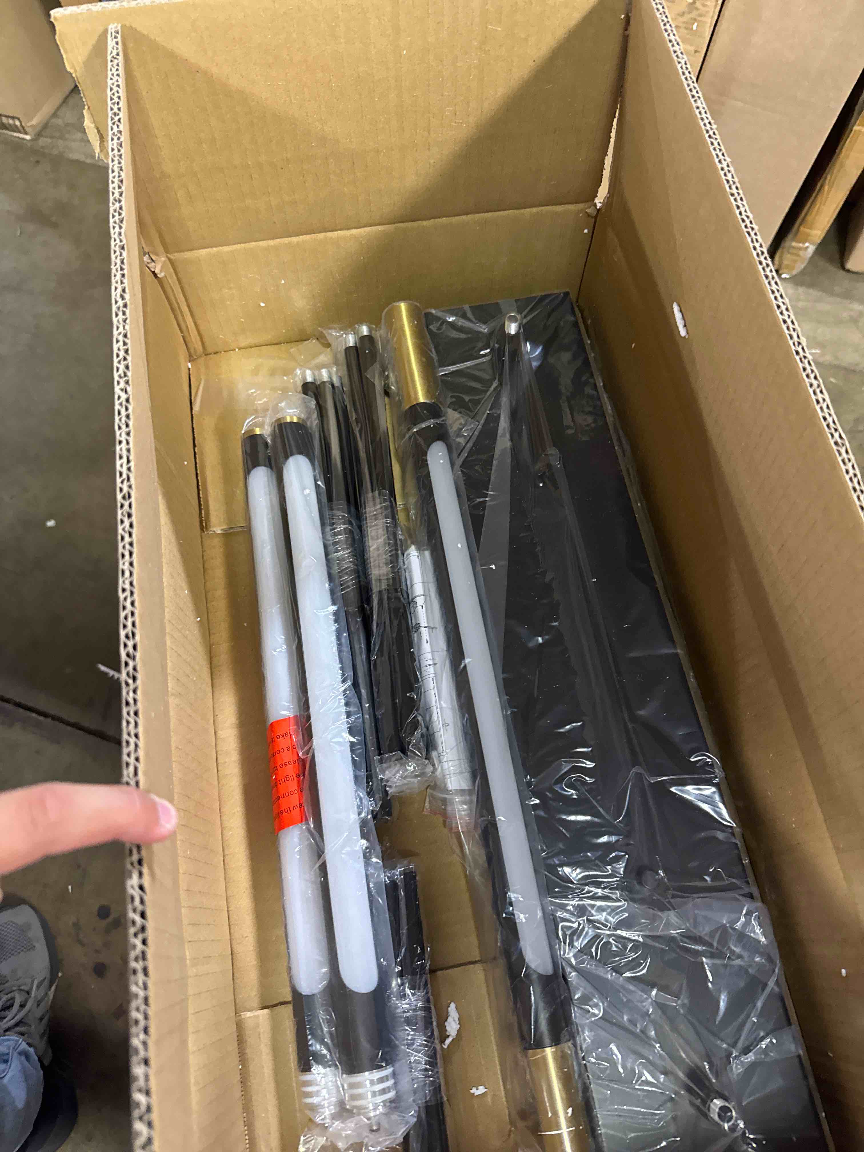 https://s3.amazonaws.com/lotting-images-prod/phillipi/GRA2156886_1759930188226.jpeg