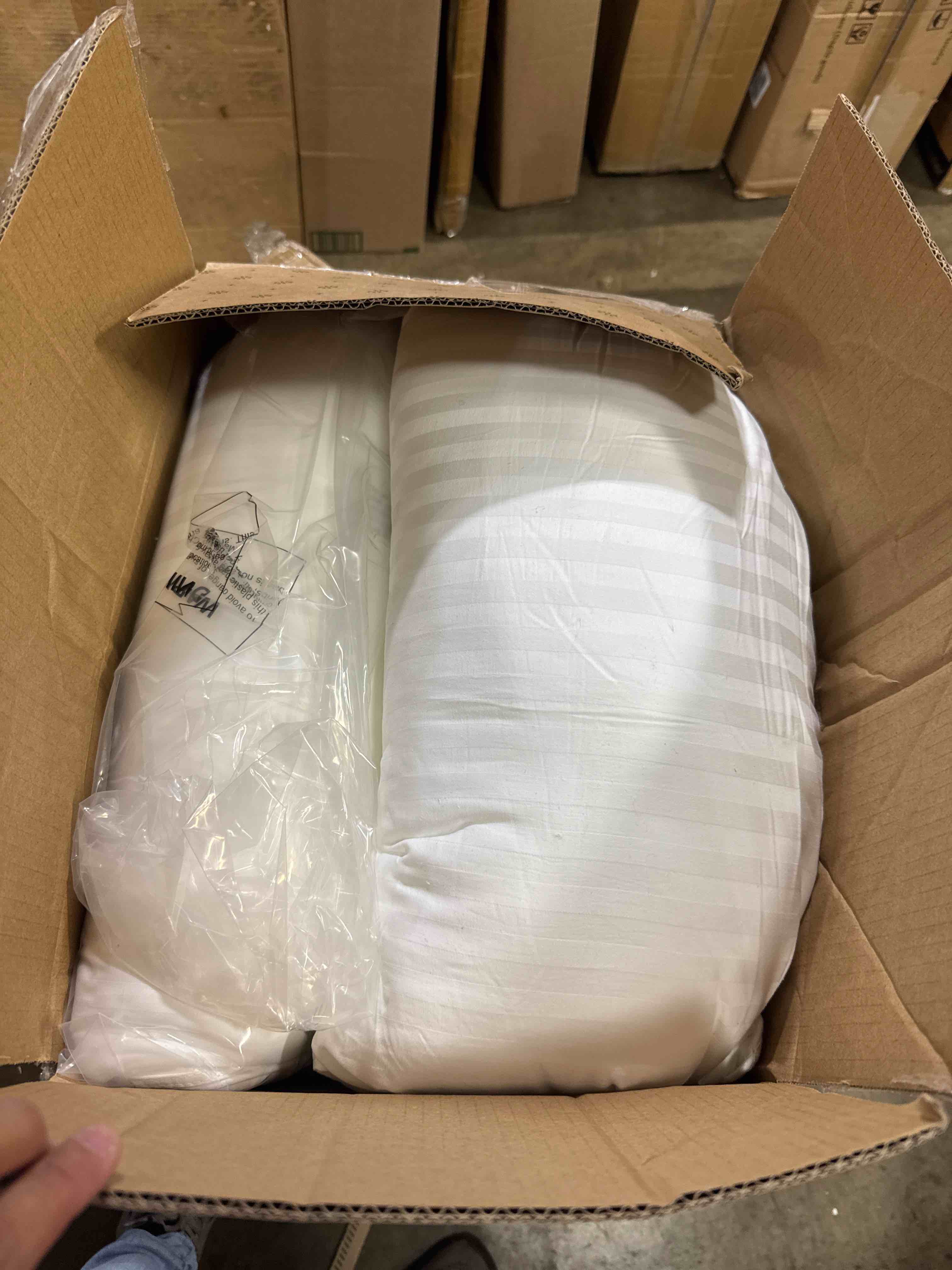 https://s3.amazonaws.com/lotting-images-prod/phillipi/GRA2156888_1759930528215.jpeg