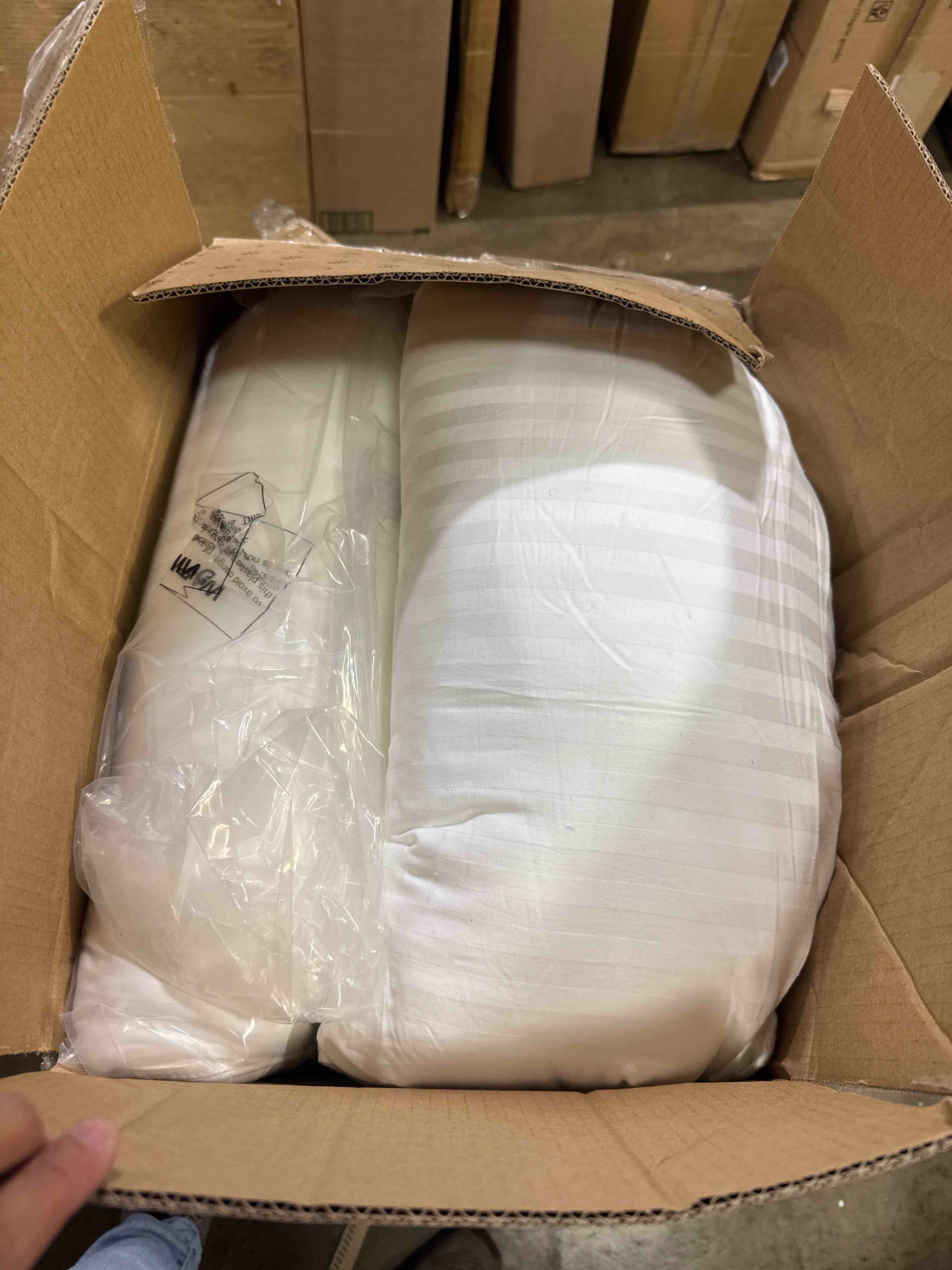 https://s3.amazonaws.com/lotting-images-prod/phillipi/GRA2156888_1759930528980.jpeg