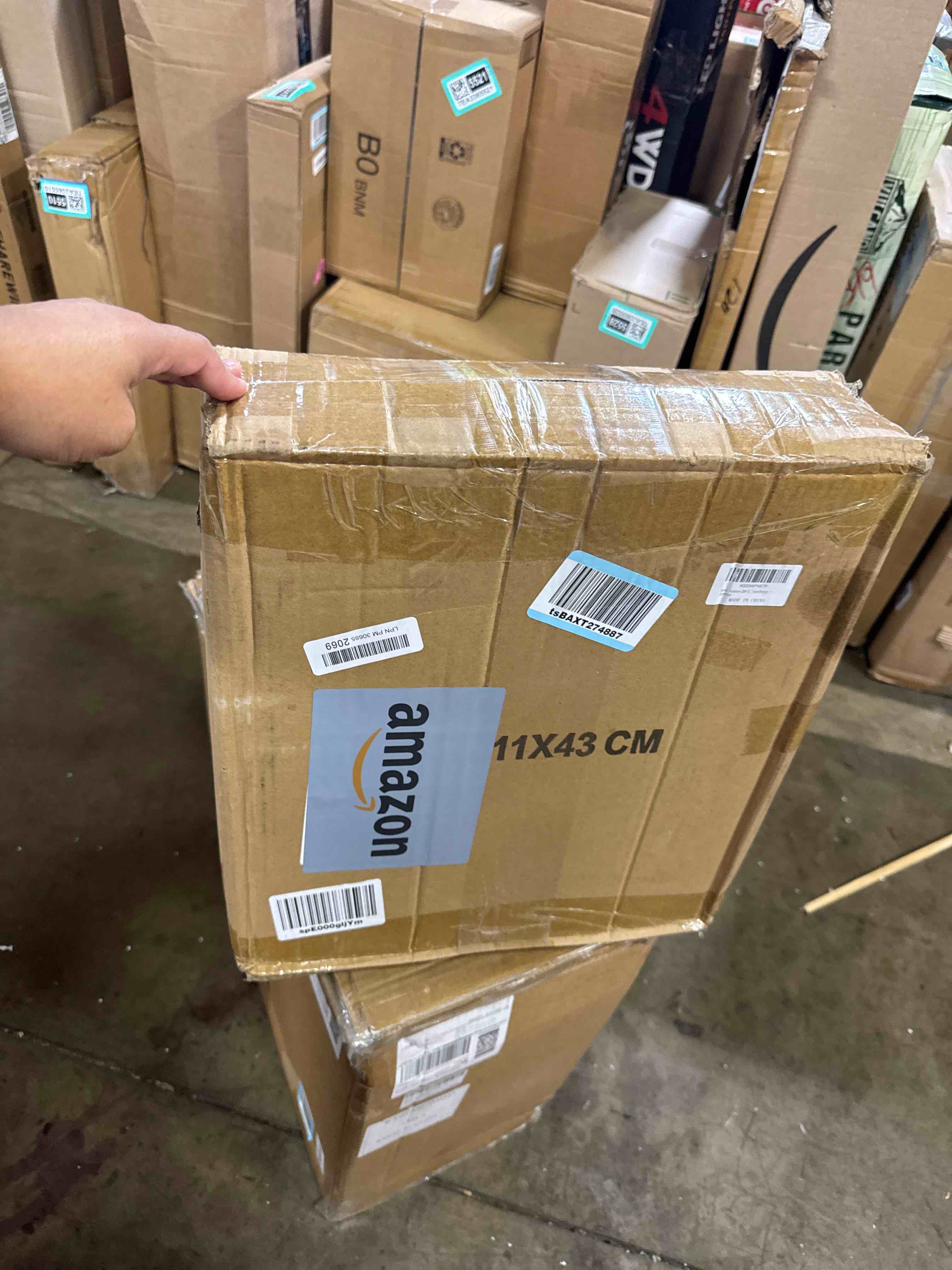 https://s3.amazonaws.com/lotting-images-prod/phillipi/GRA2156889_1759930622286.jpeg