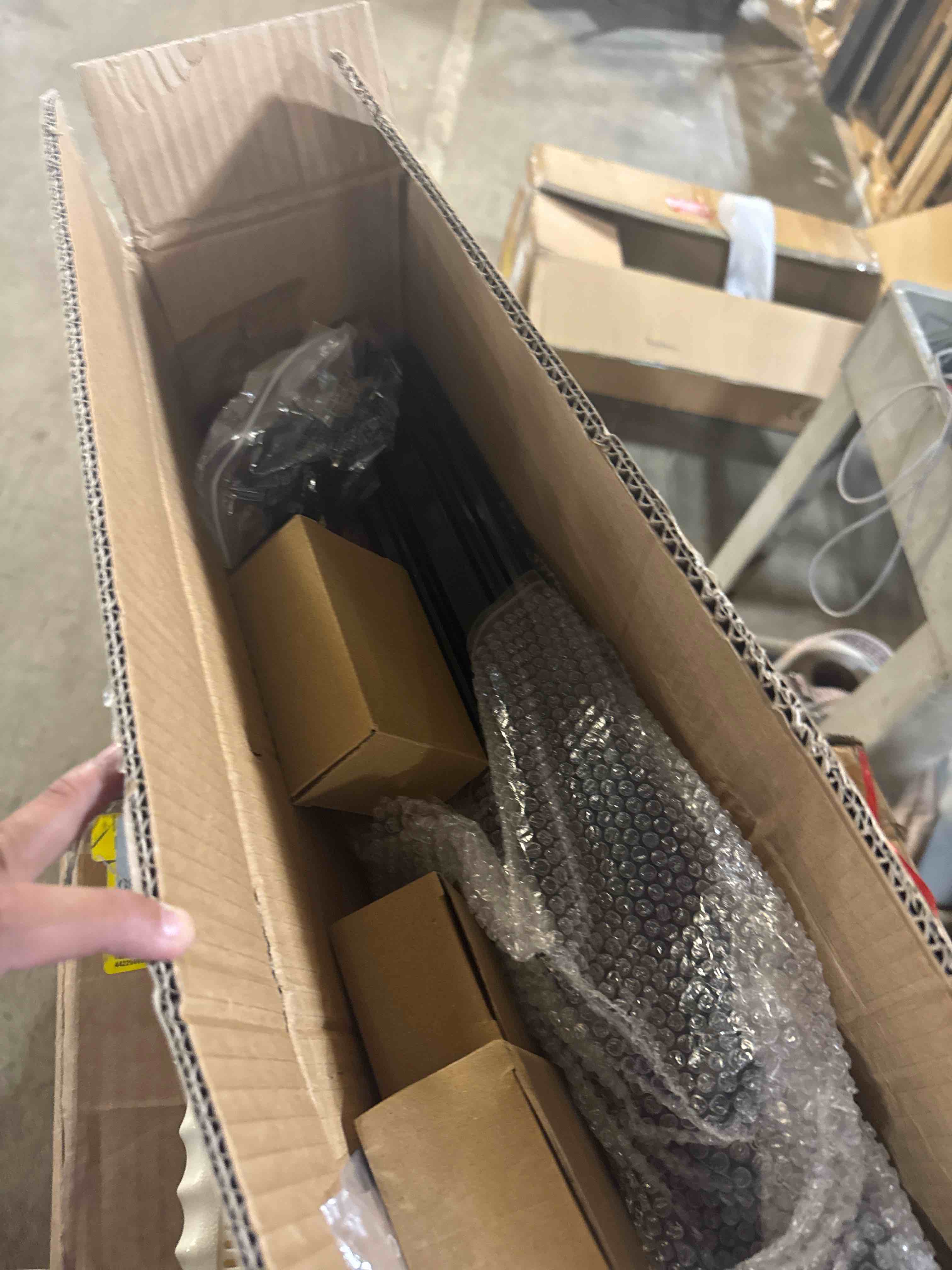 https://s3.amazonaws.com/lotting-images-prod/phillipi/GRA2156931_1760454109057.jpeg