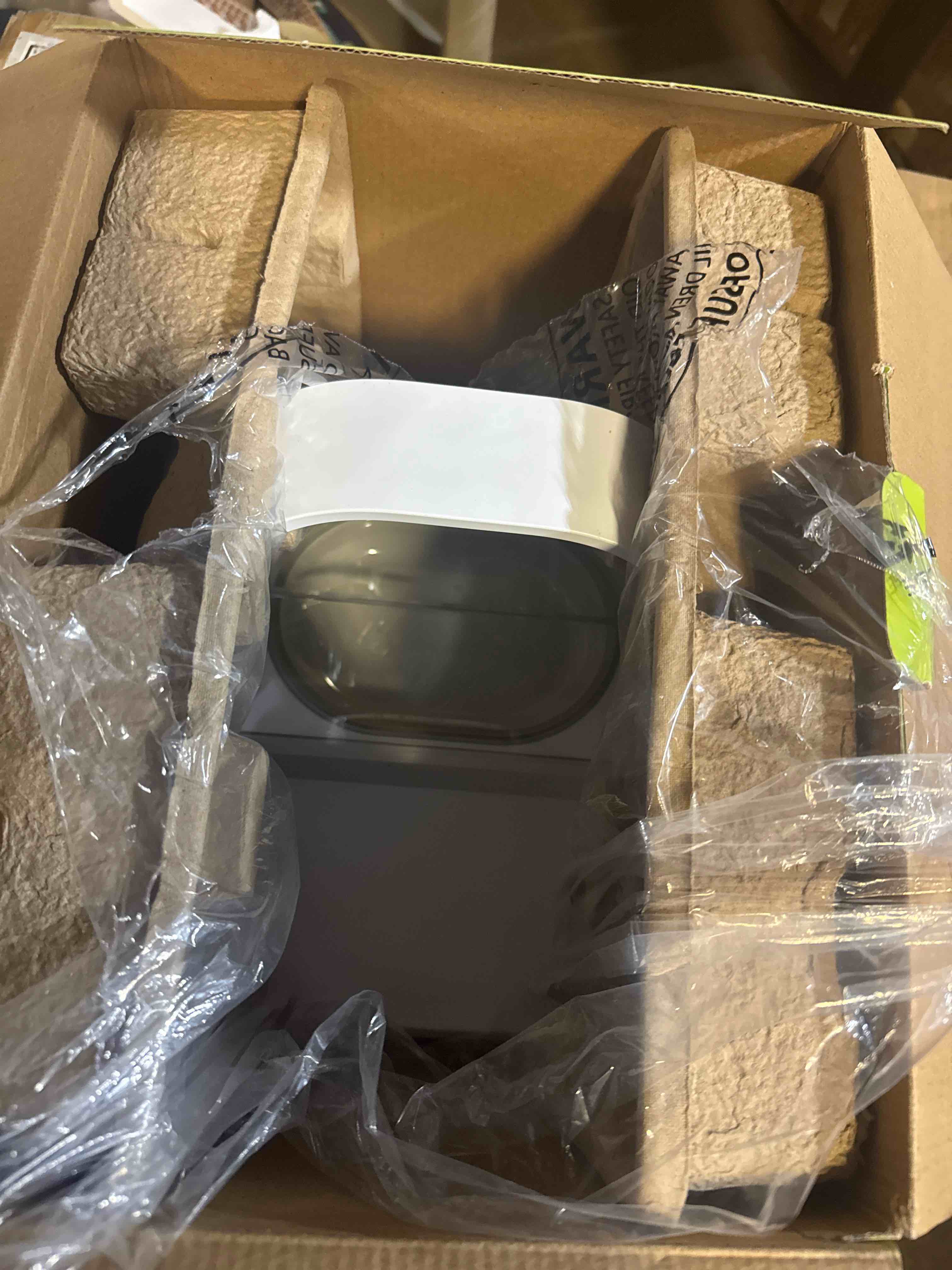 https://s3.amazonaws.com/lotting-images-prod/phillipi/GRA2157034_1760543343622.jpeg
