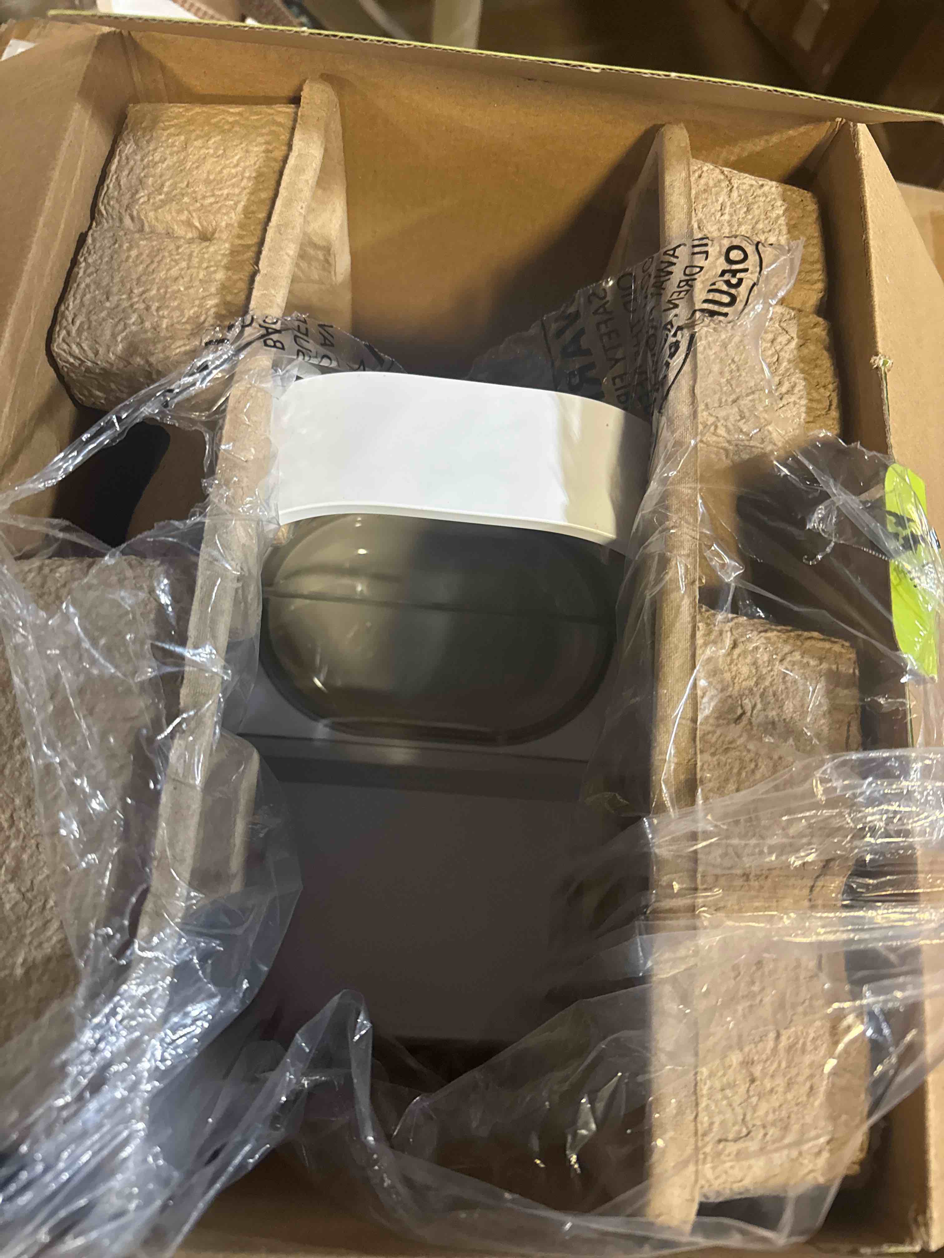 https://s3.amazonaws.com/lotting-images-prod/phillipi/GRA2157034_1760543344377.jpeg