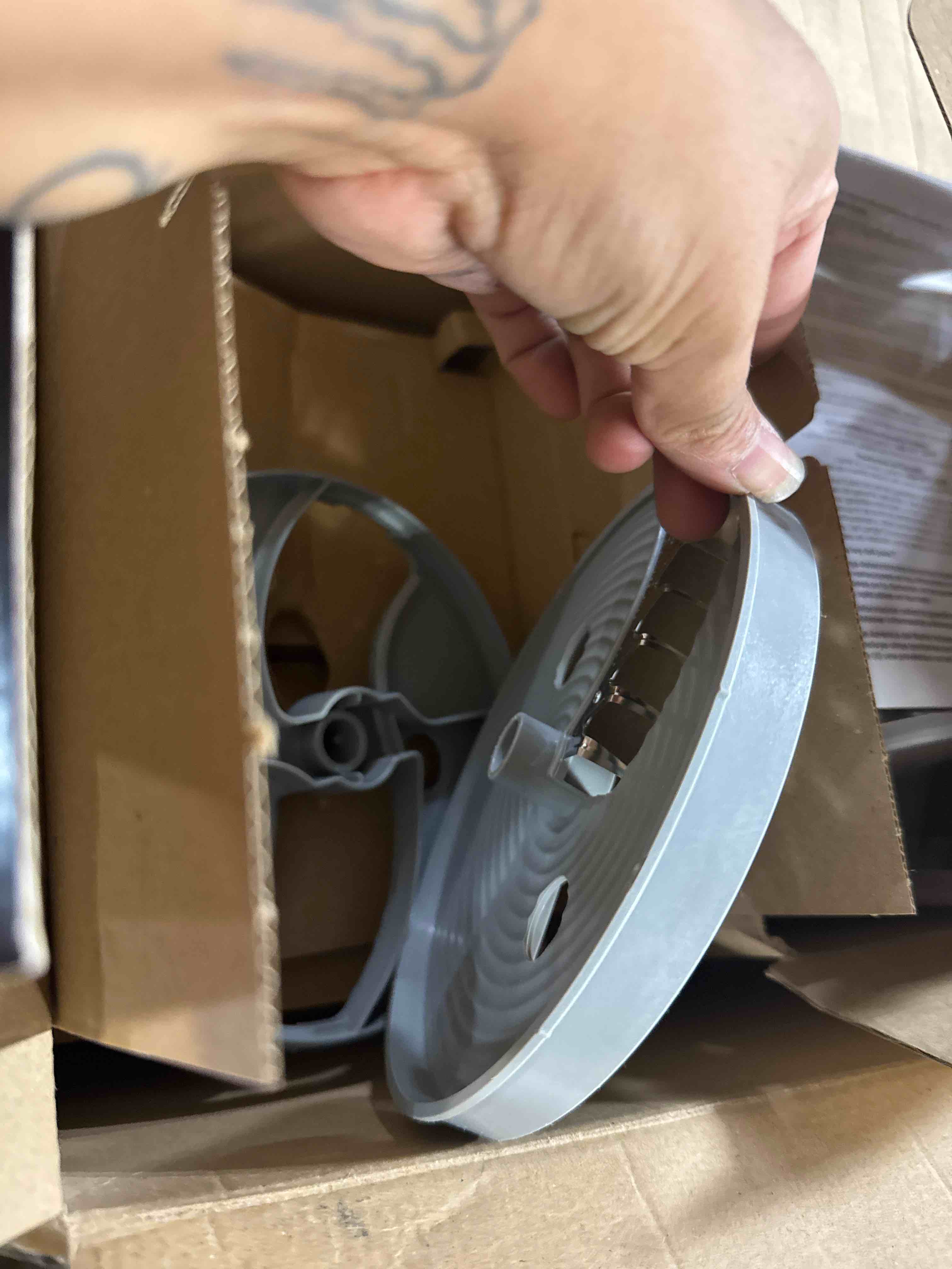https://s3.amazonaws.com/lotting-images-prod/phillipi/GRA2157056_1760636145404.jpeg