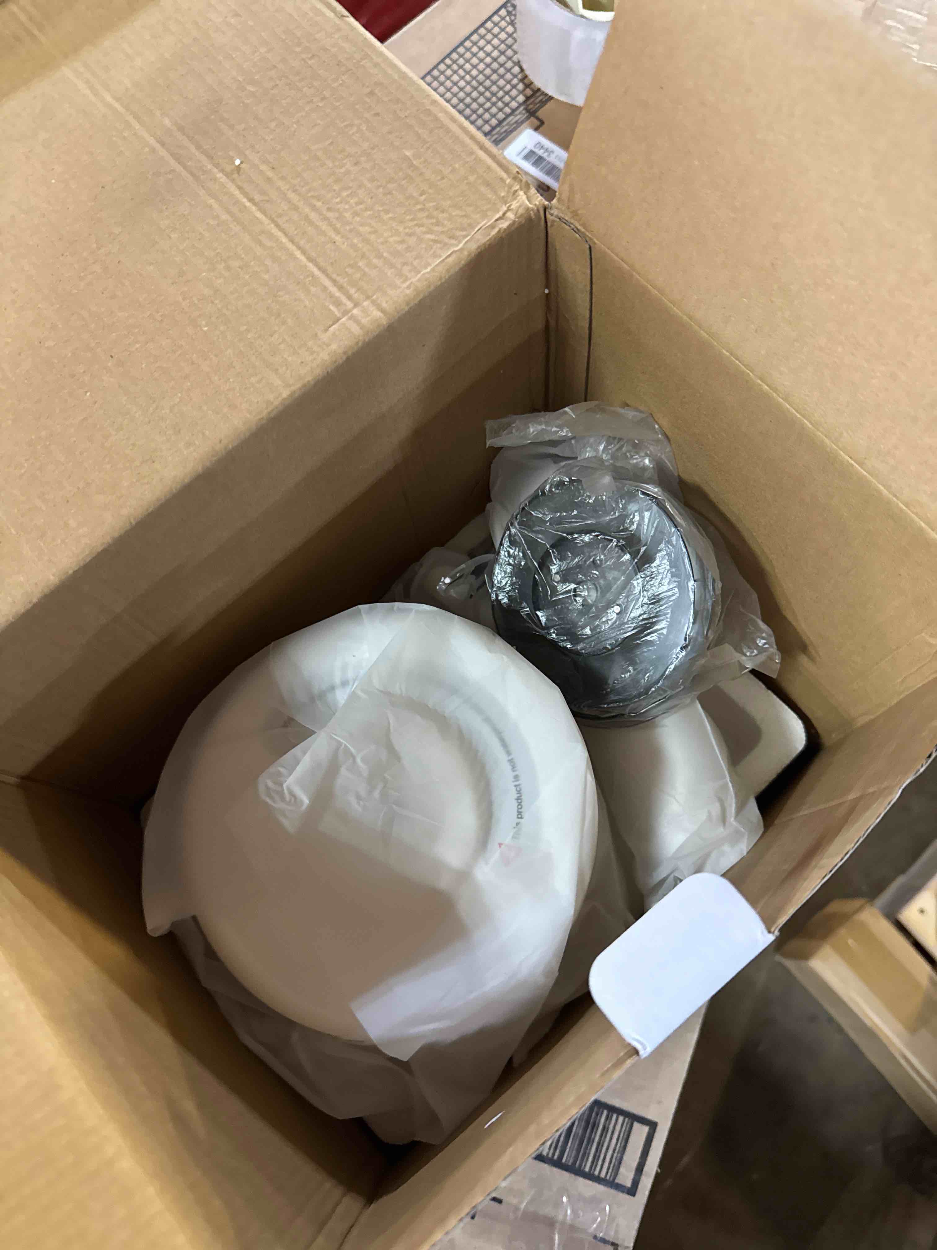 https://s3.amazonaws.com/lotting-images-prod/phillipi/GRA2157065_1760637090007.jpeg