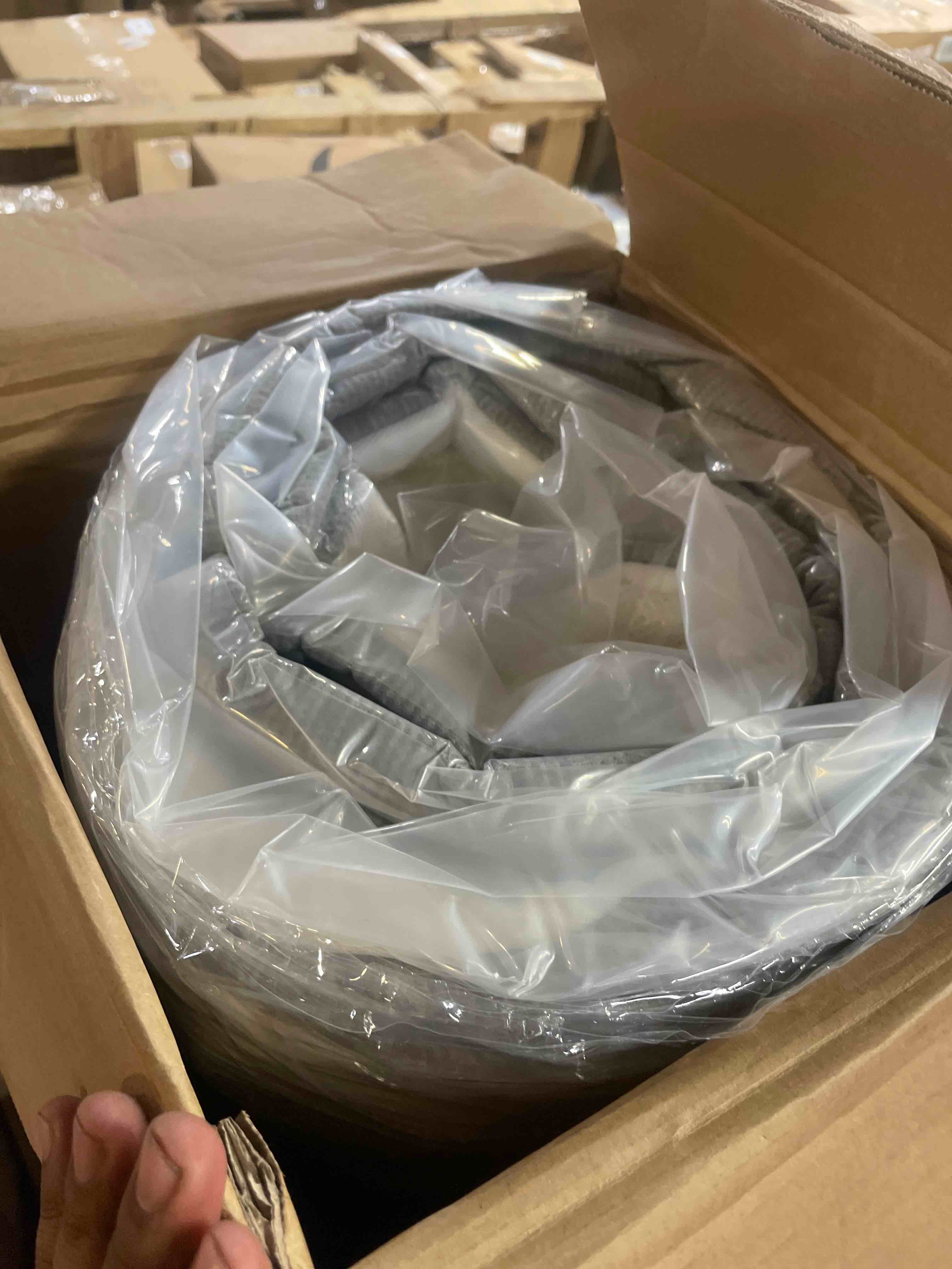 https://s3.amazonaws.com/lotting-images-prod/phillipi/GRA2157112_1760811337015.jpeg