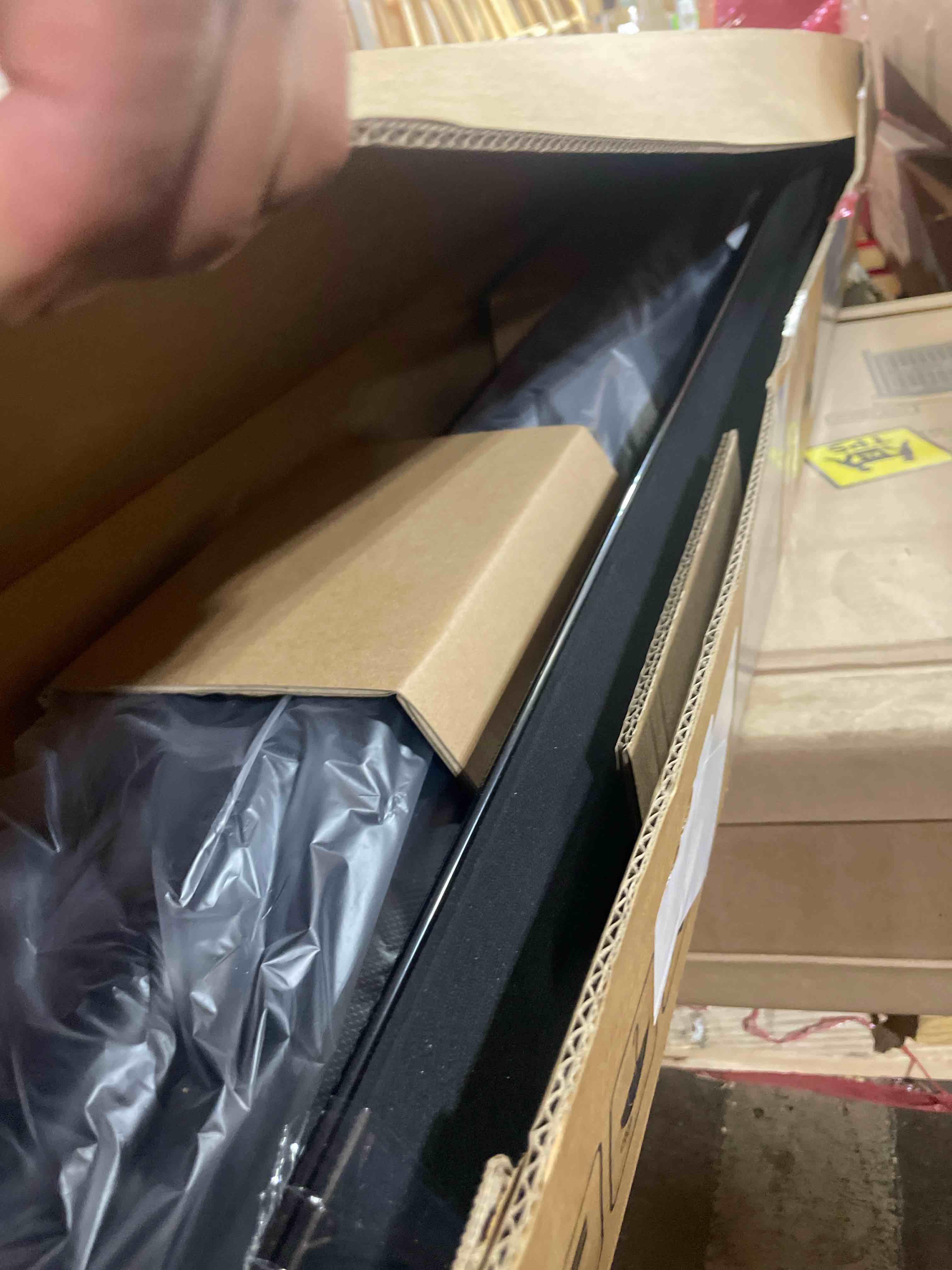 https://s3.amazonaws.com/lotting-images-prod/phillipi/GRA2157118_1760812702878.jpeg