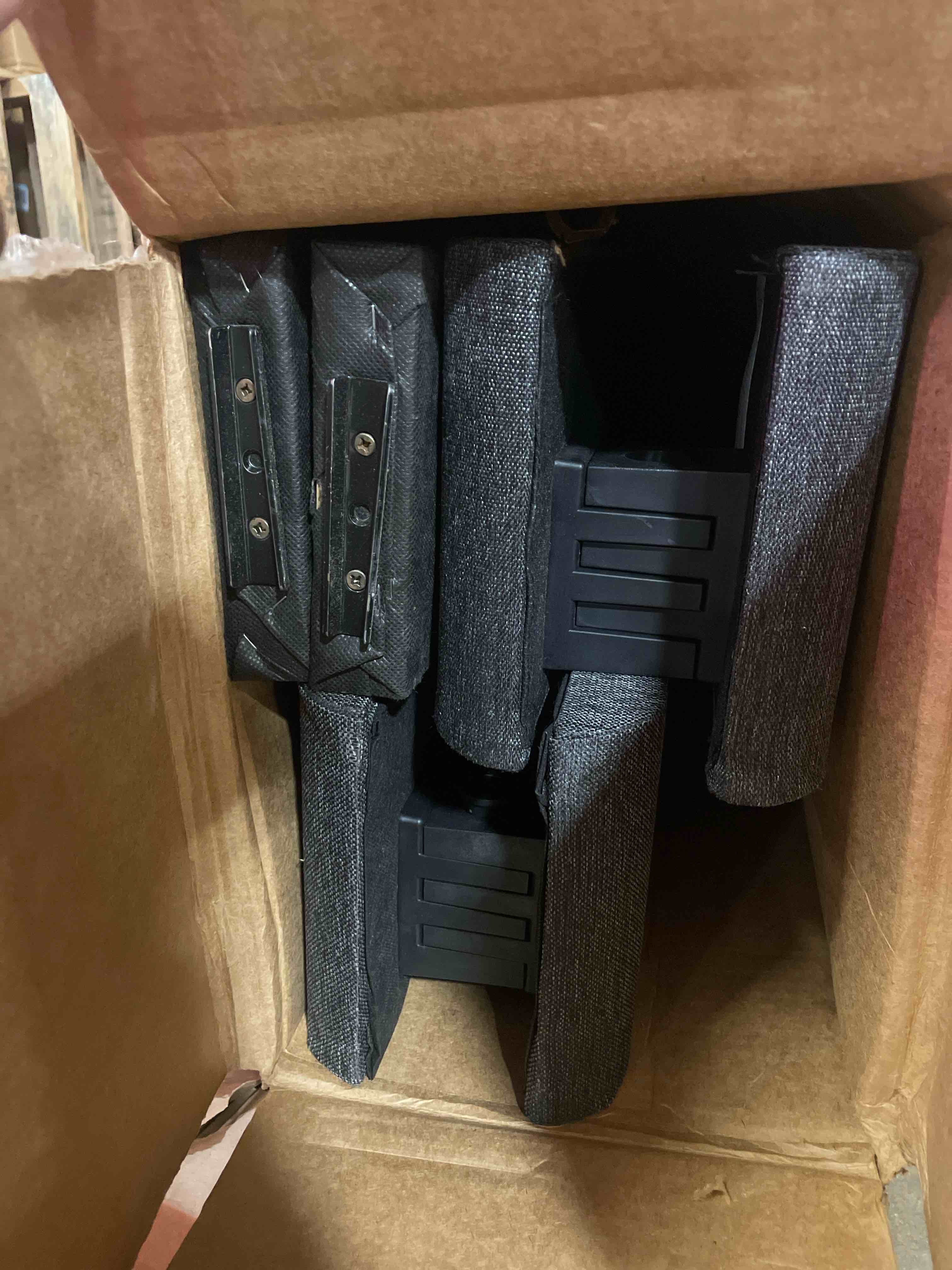 https://s3.amazonaws.com/lotting-images-prod/phillipi/GRA2157120_1760813003655.jpeg