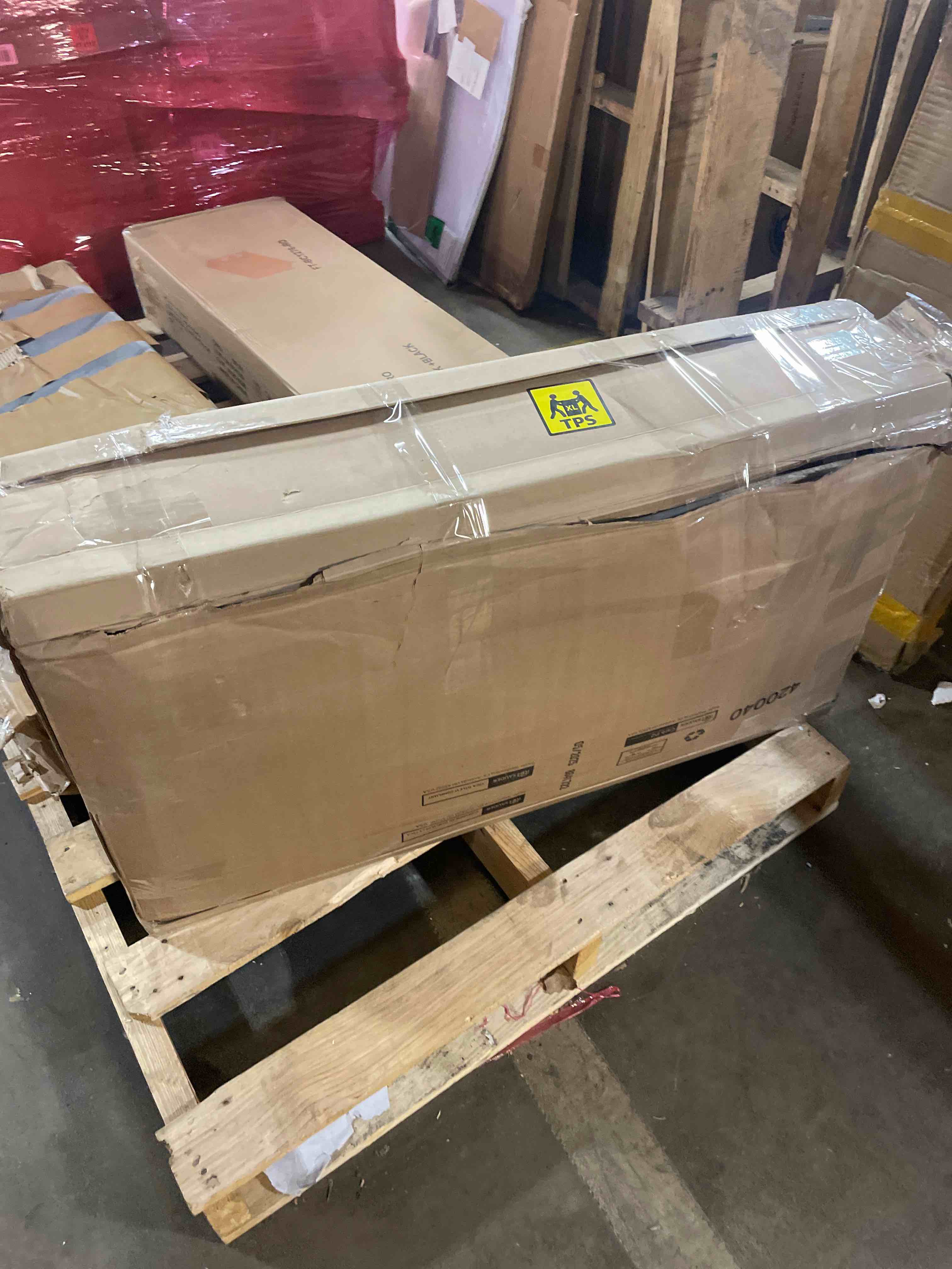 https://s3.amazonaws.com/lotting-images-prod/phillipi/GRA2157122_1760813799527.jpeg