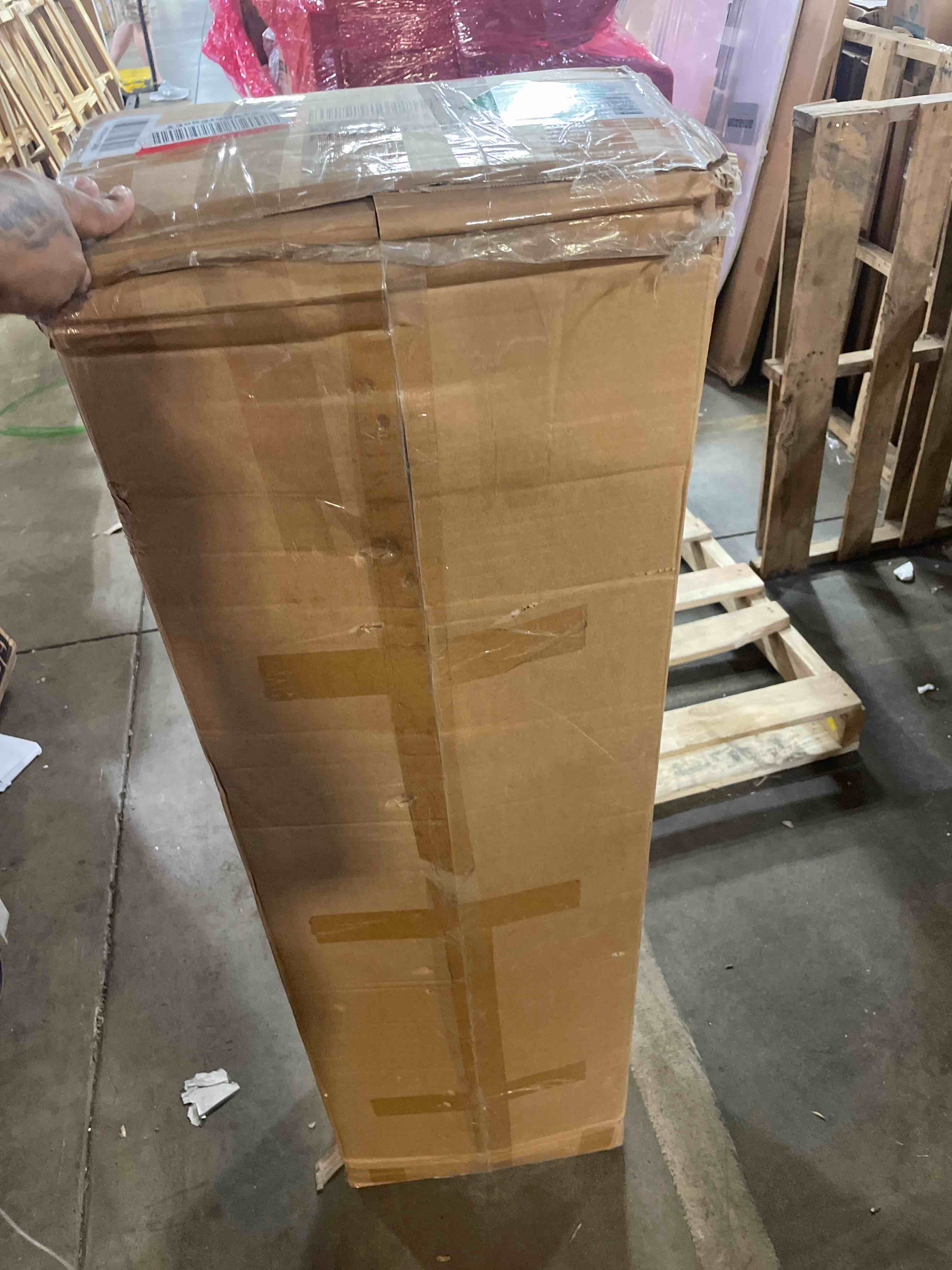 https://s3.amazonaws.com/lotting-images-prod/phillipi/GRA2157124_1760814347378.jpeg