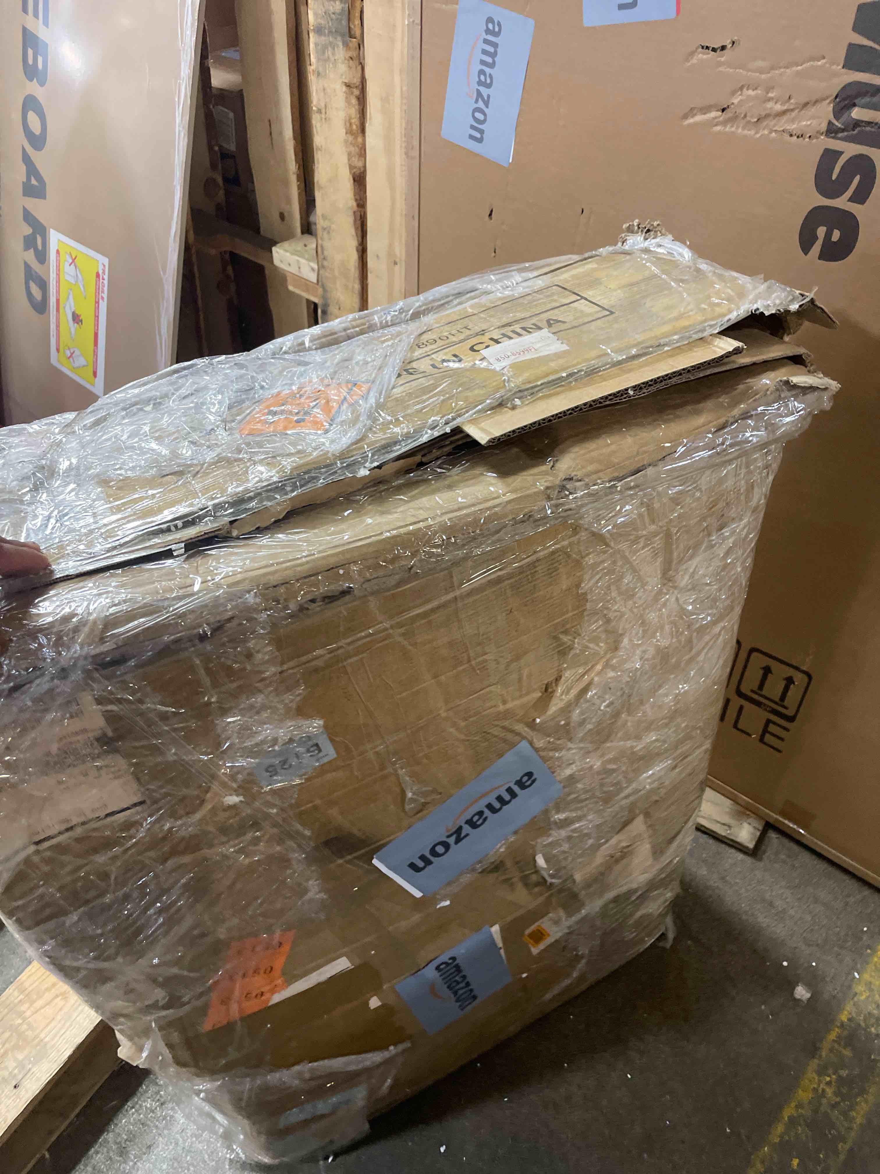https://s3.amazonaws.com/lotting-images-prod/phillipi/GRA2157135_1760816629651.jpeg