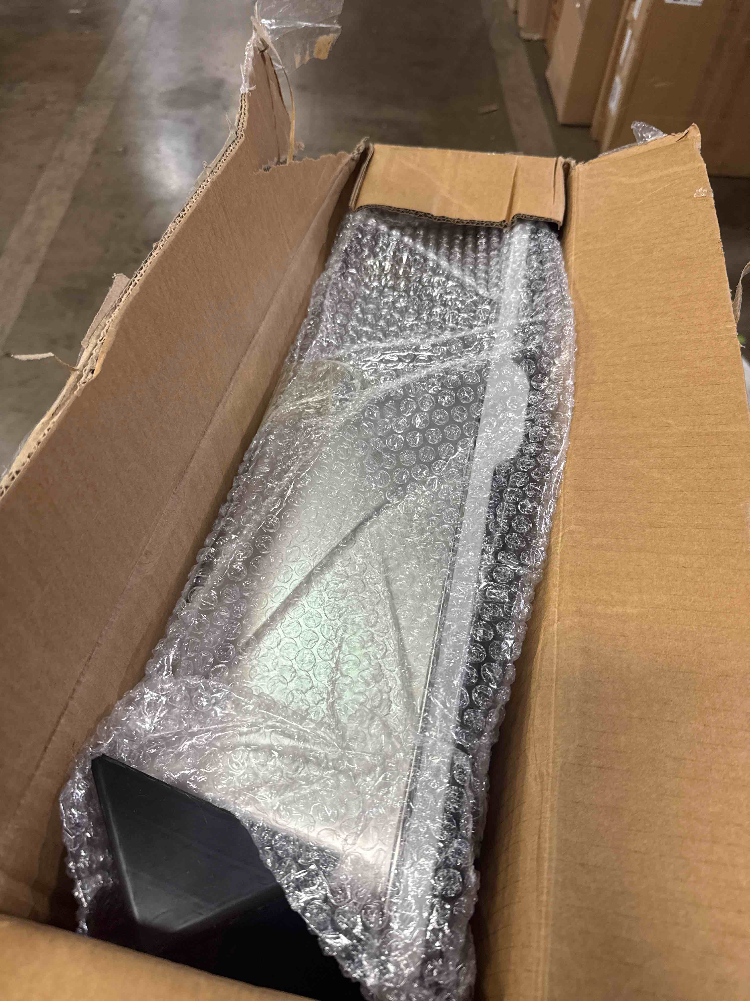 https://s3.amazonaws.com/lotting-images-prod/phillipi/GRA2157182_1760964909758.jpeg