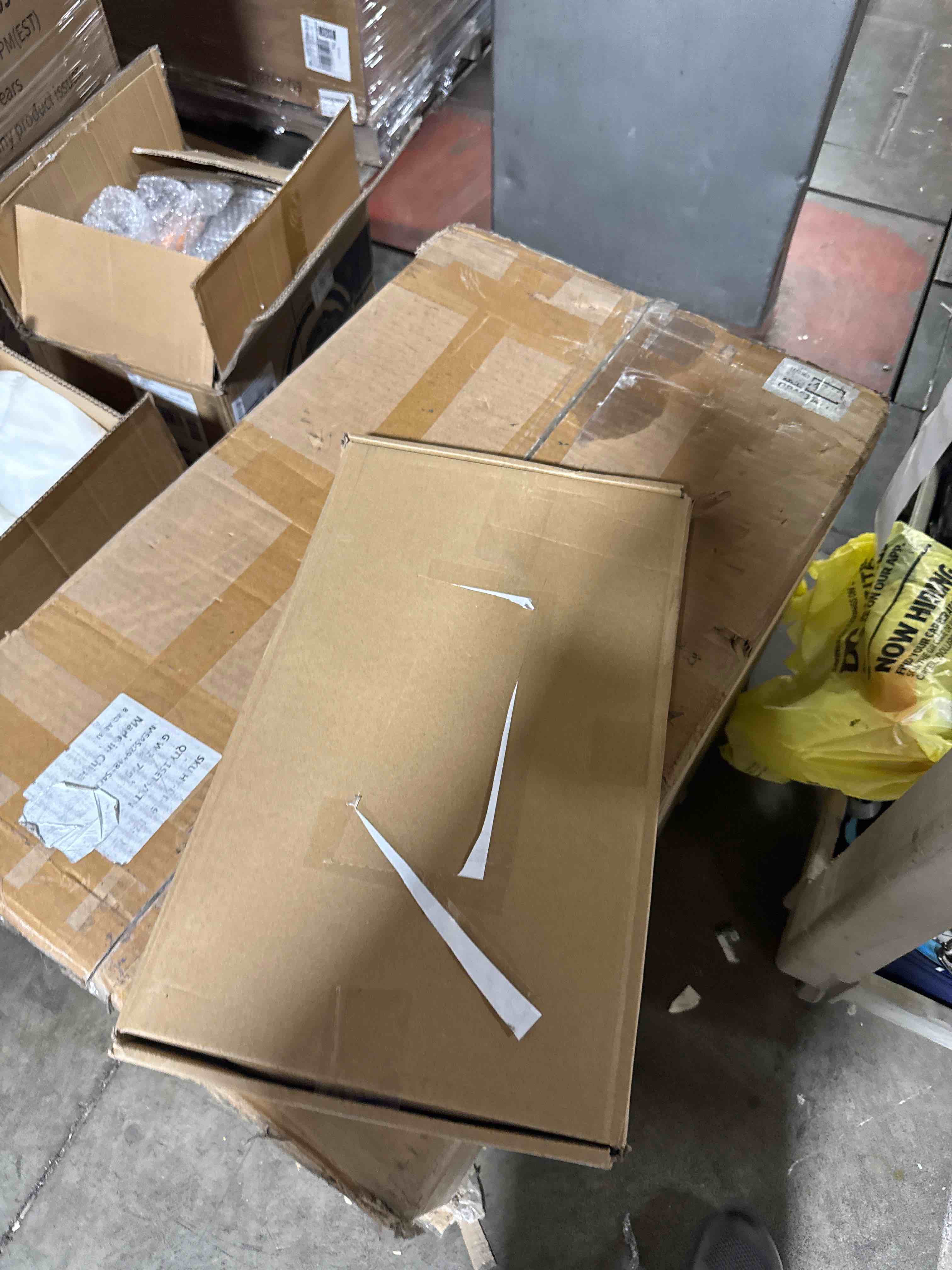 https://s3.amazonaws.com/lotting-images-prod/phillipi/GRA2157214_1761058068921.jpeg