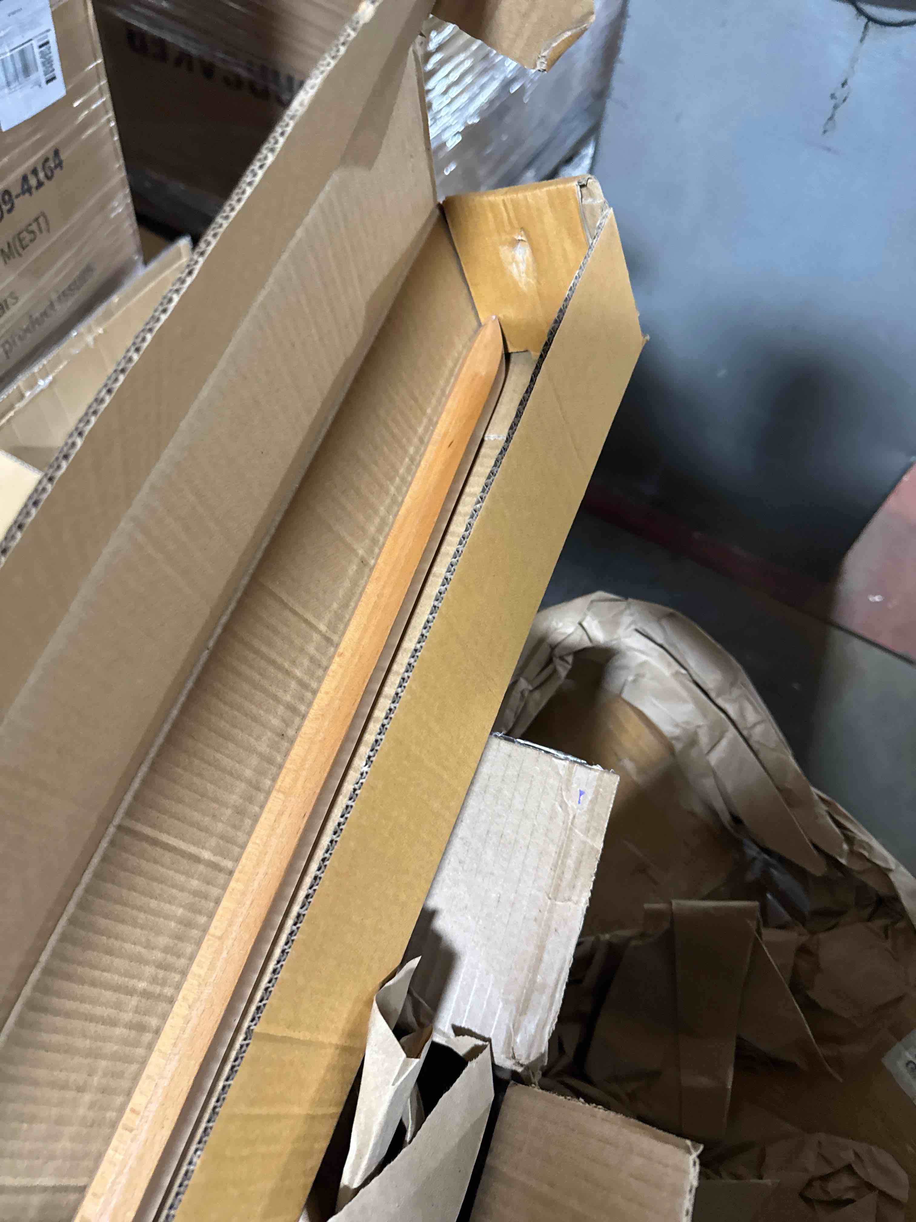 https://s3.amazonaws.com/lotting-images-prod/phillipi/GRA2157215_1761058286029.jpeg