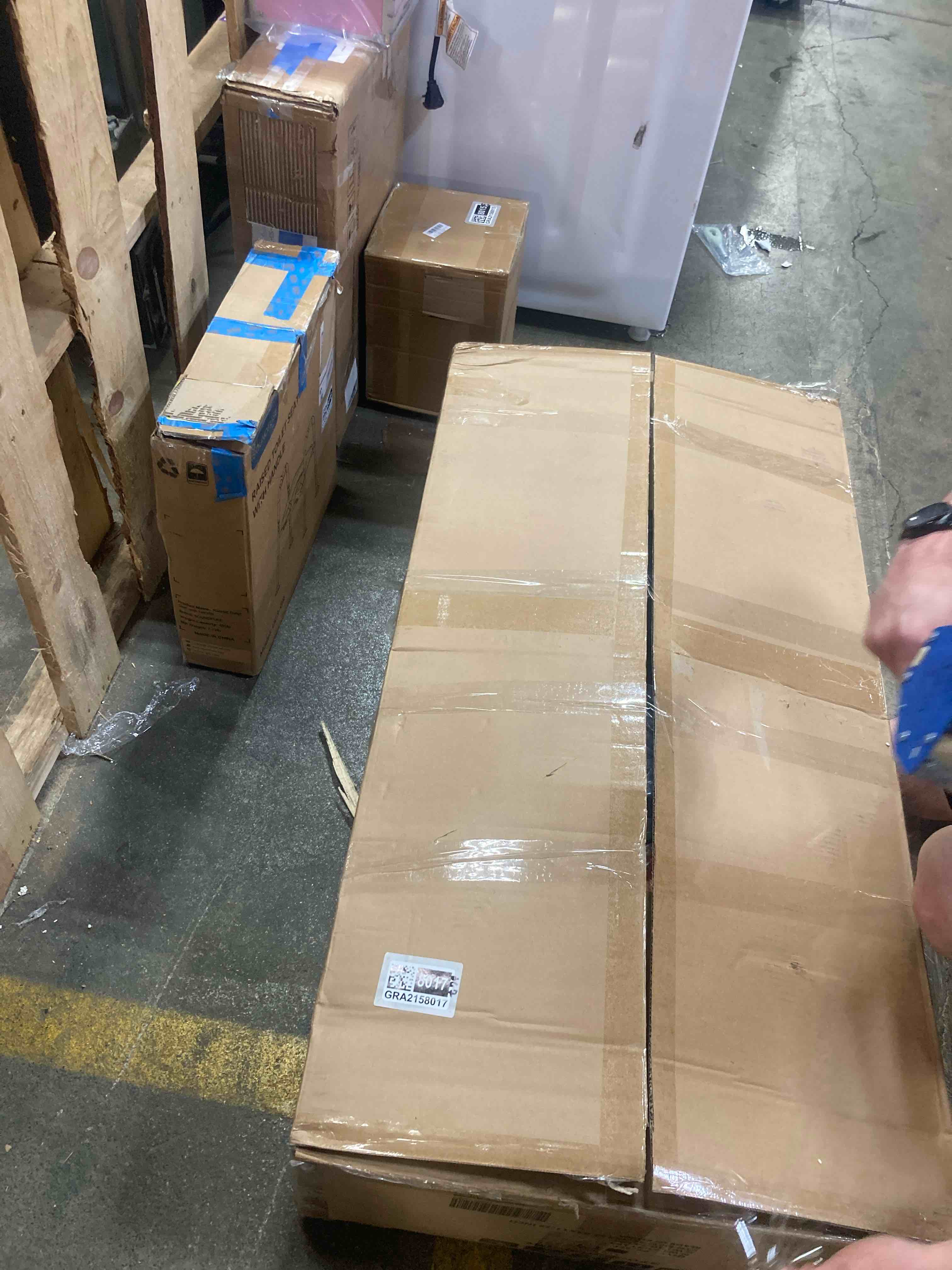 https://s3.amazonaws.com/lotting-images-prod/phillipi/GRA2158017_1746031091289.jpeg