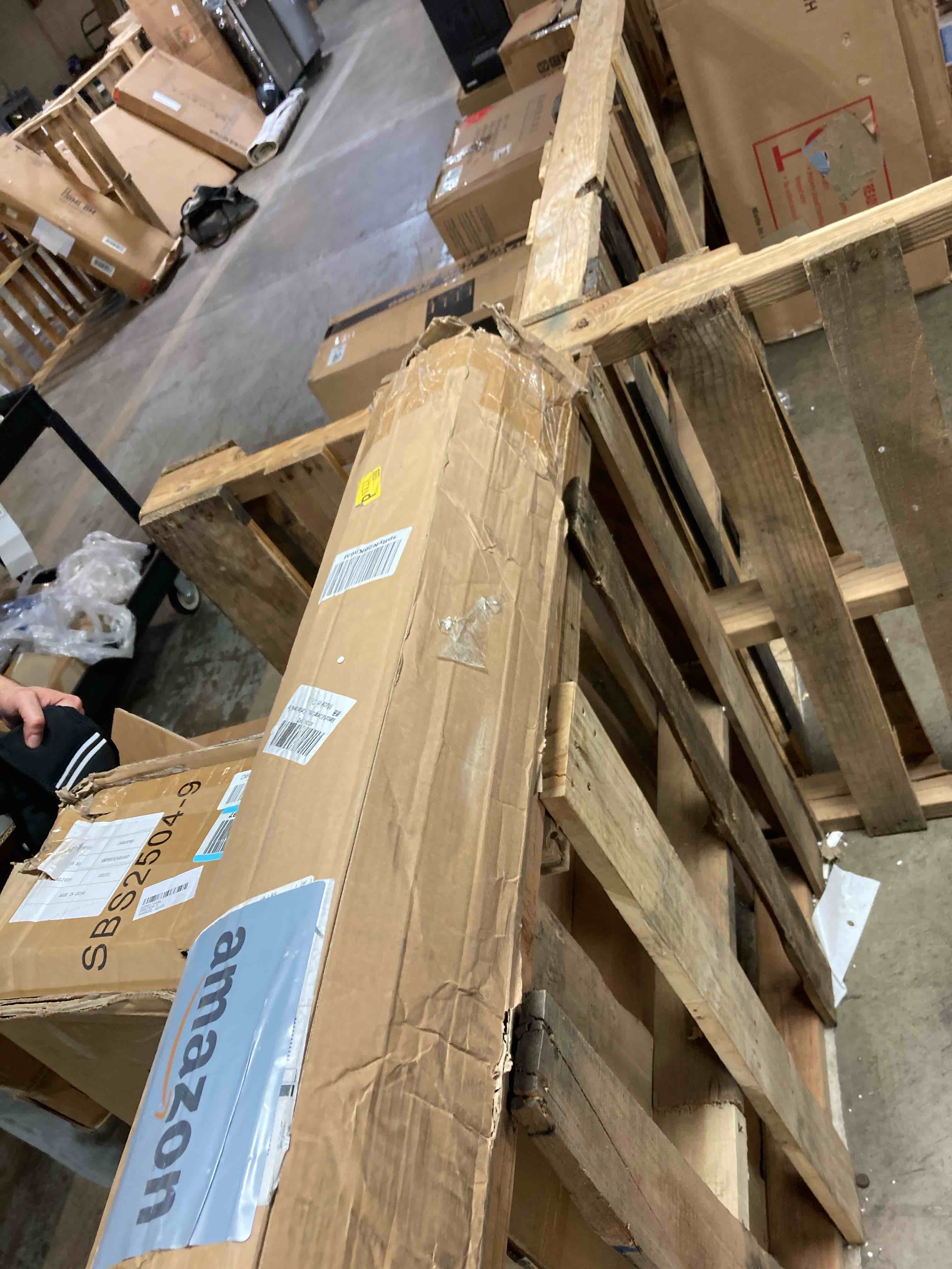 https://s3.amazonaws.com/lotting-images-prod/phillipi/GRA2158140_1746809750388.jpeg