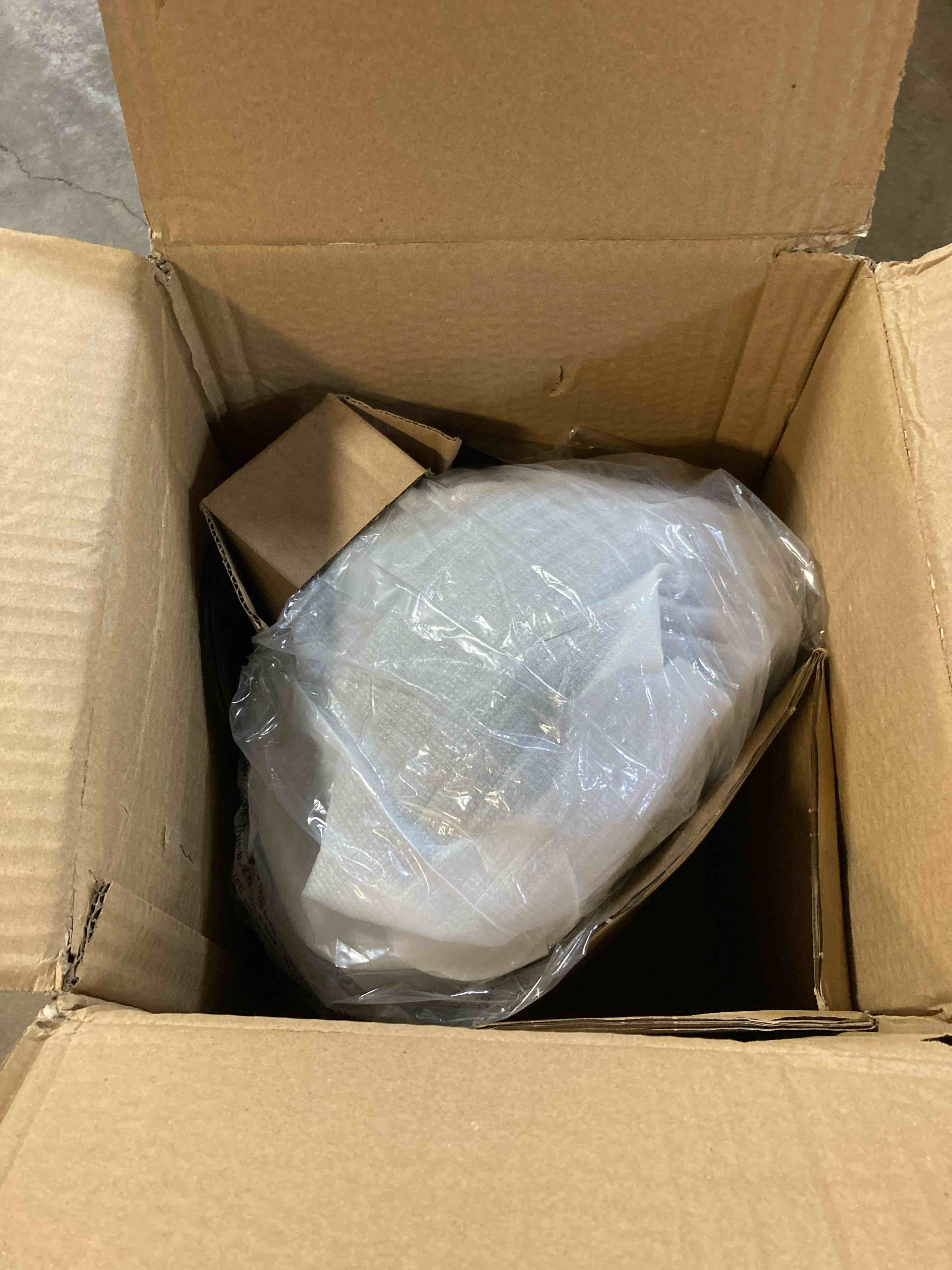 https://s3.amazonaws.com/lotting-images-prod/phillipi/GRA2158153_1748441015813.jpeg