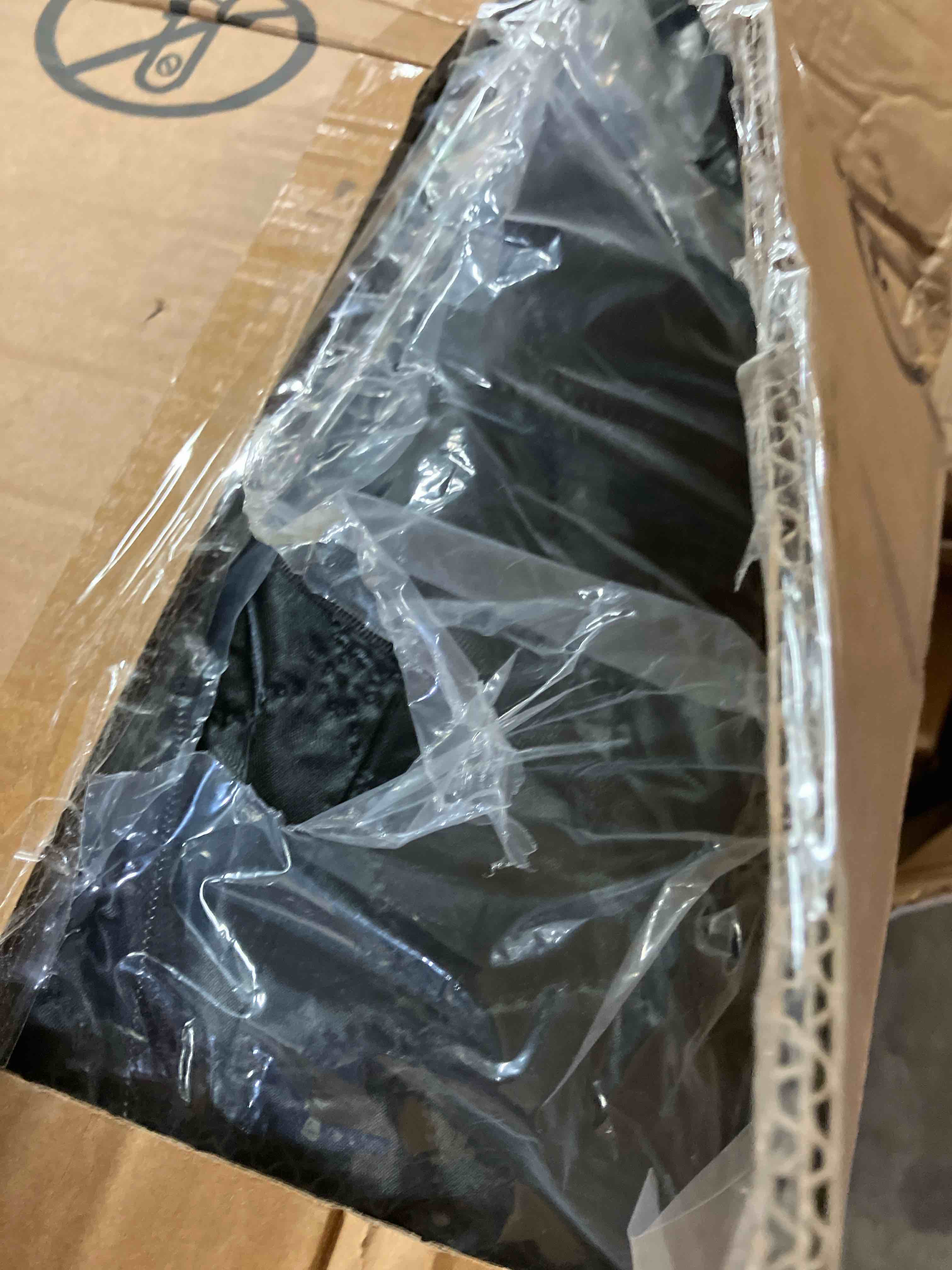 https://s3.amazonaws.com/lotting-images-prod/phillipi/GRA2158429_1752847439736.jpeg