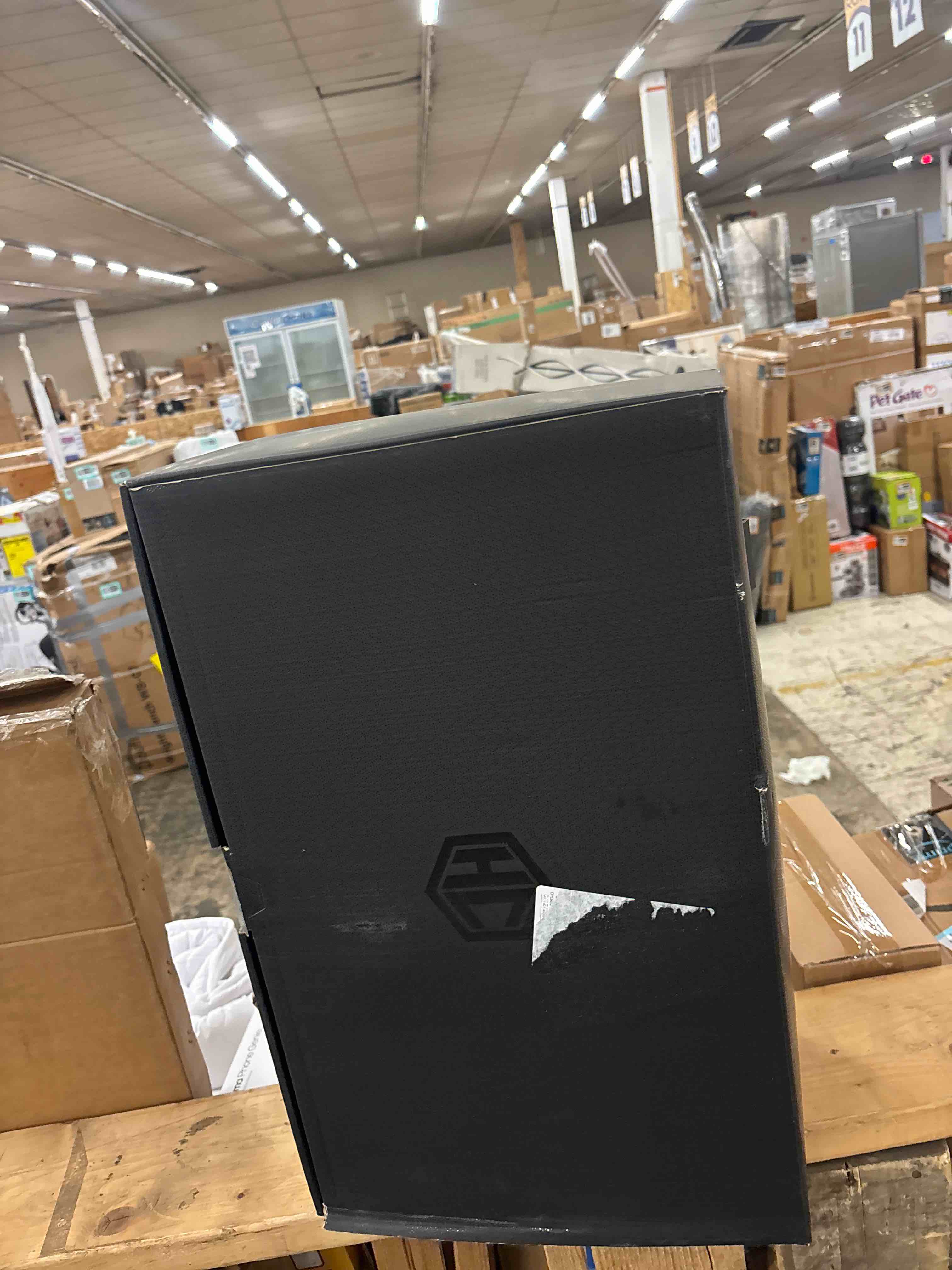 https://s3.amazonaws.com/lotting-images-prod/phillipi/GRA2158523_1753342264277.jpeg