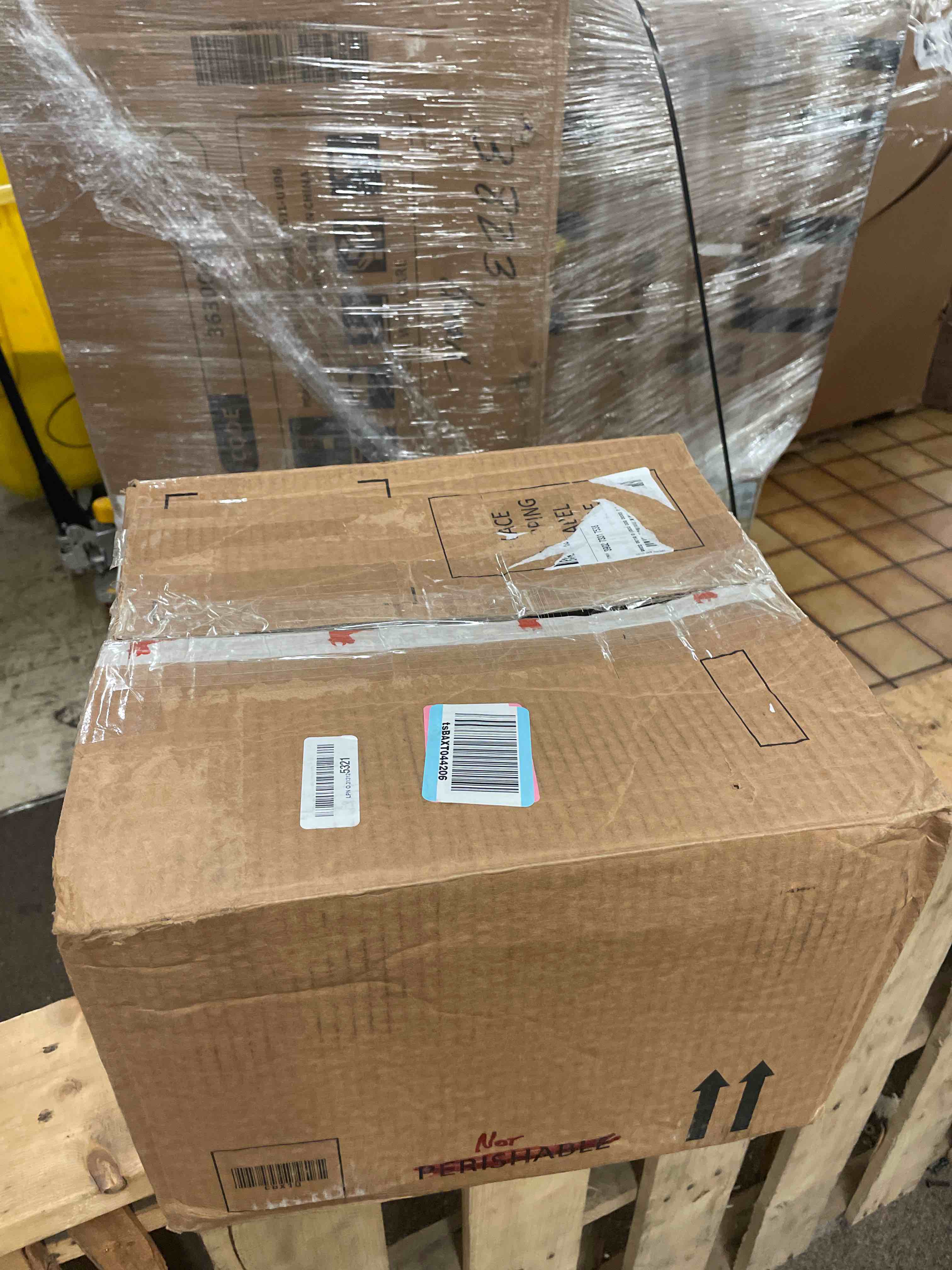 https://s3.amazonaws.com/lotting-images-prod/phillipi/GRA2158655_1753376485023.jpeg