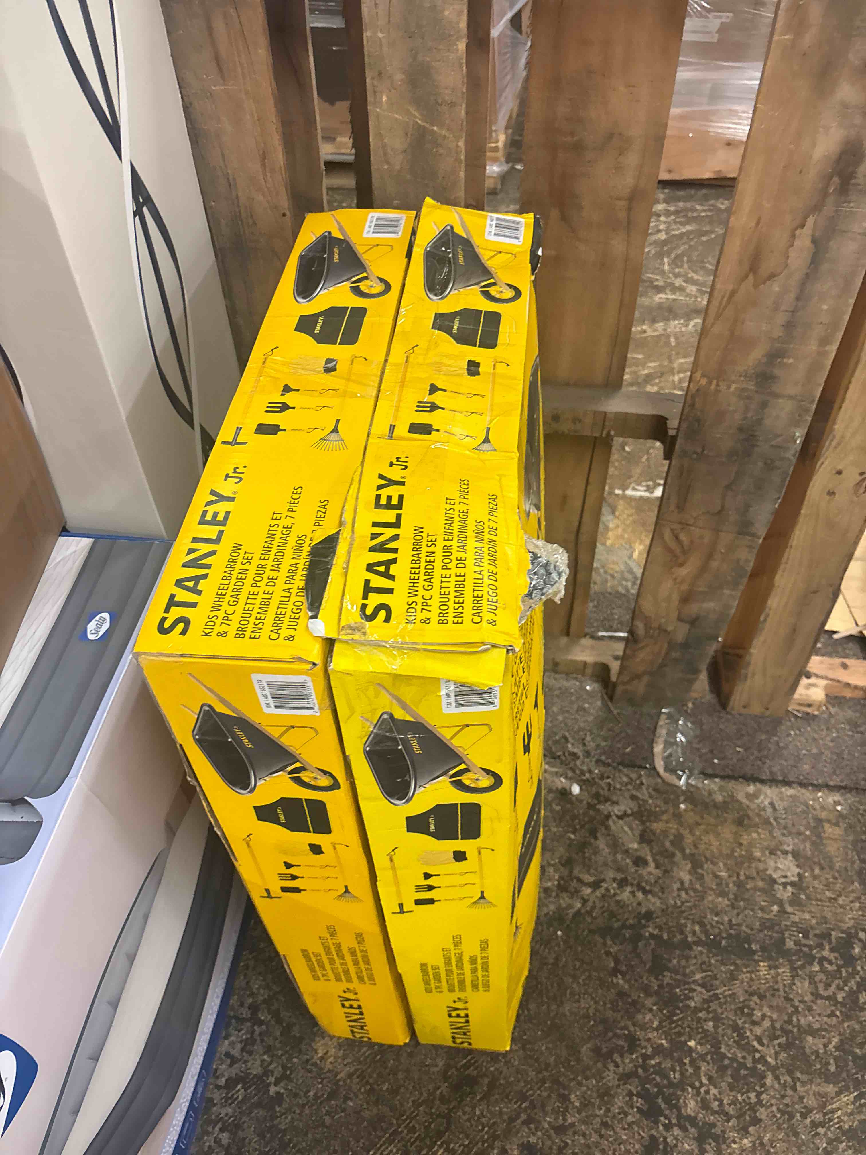 https://s3.amazonaws.com/lotting-images-prod/phillipi/GRA2158752_1753761240717.jpeg