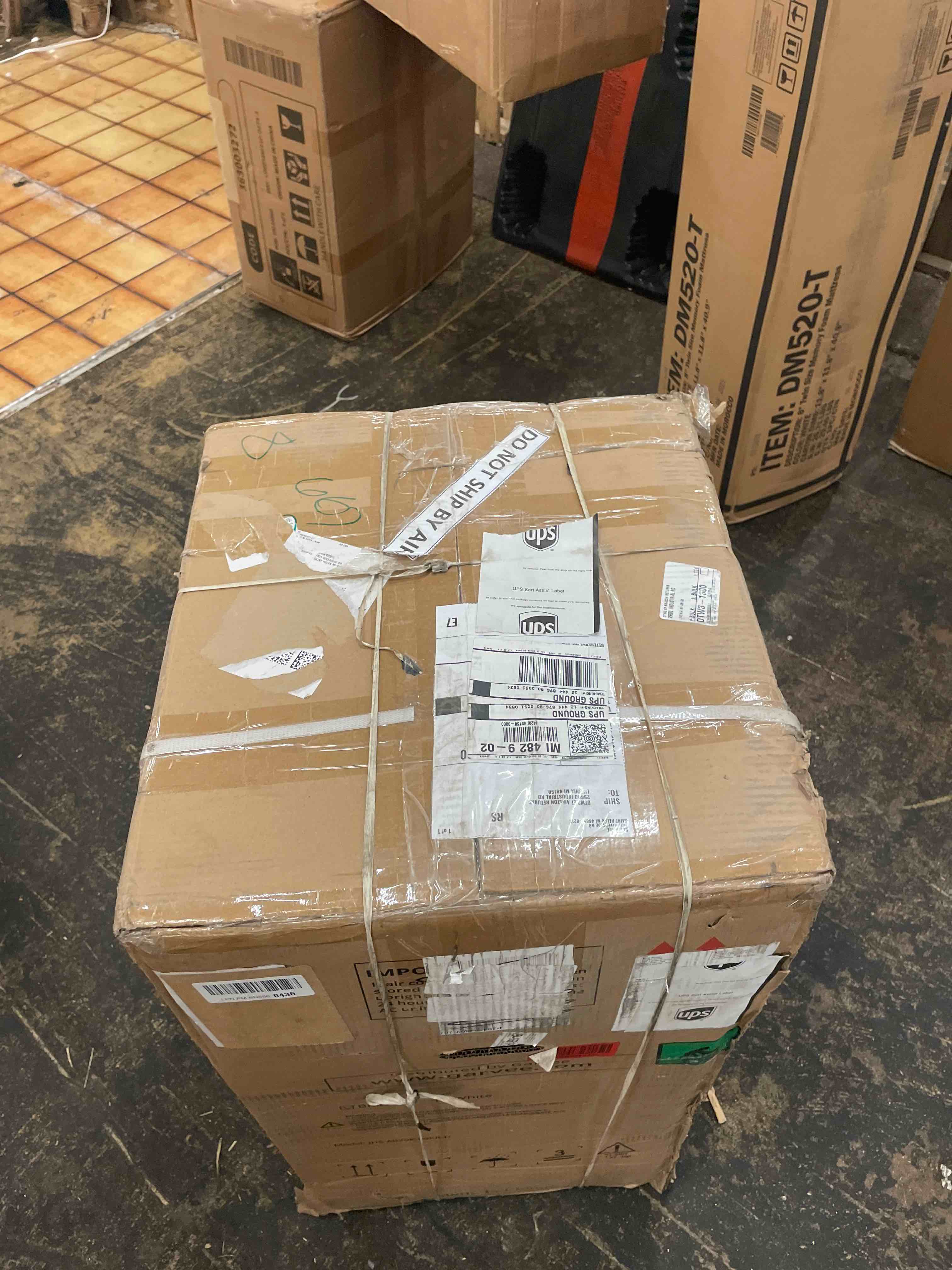 https://s3.amazonaws.com/lotting-images-prod/phillipi/GRA2158771_1753830638493.jpeg