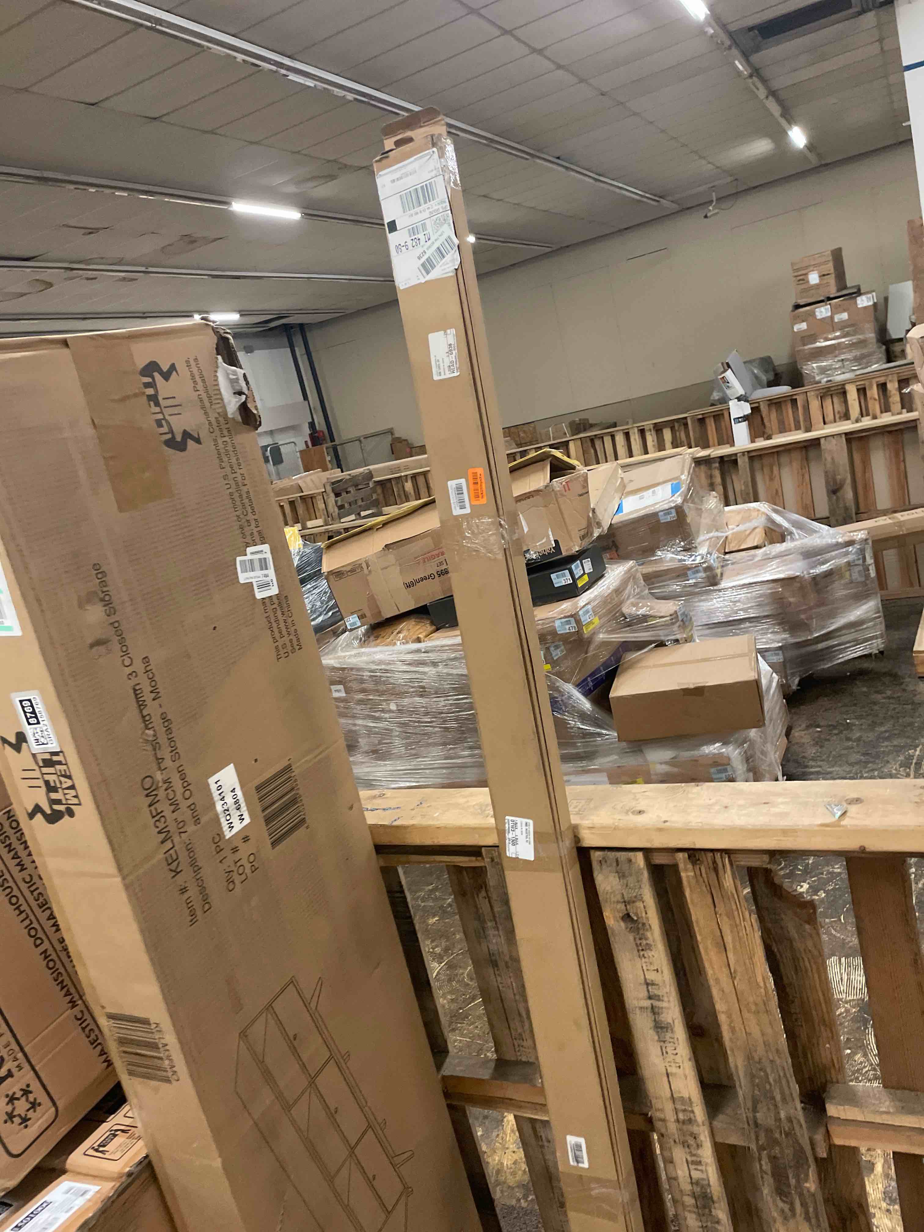 https://s3.amazonaws.com/lotting-images-prod/phillipi/GRA2158772_1753831485732.jpeg