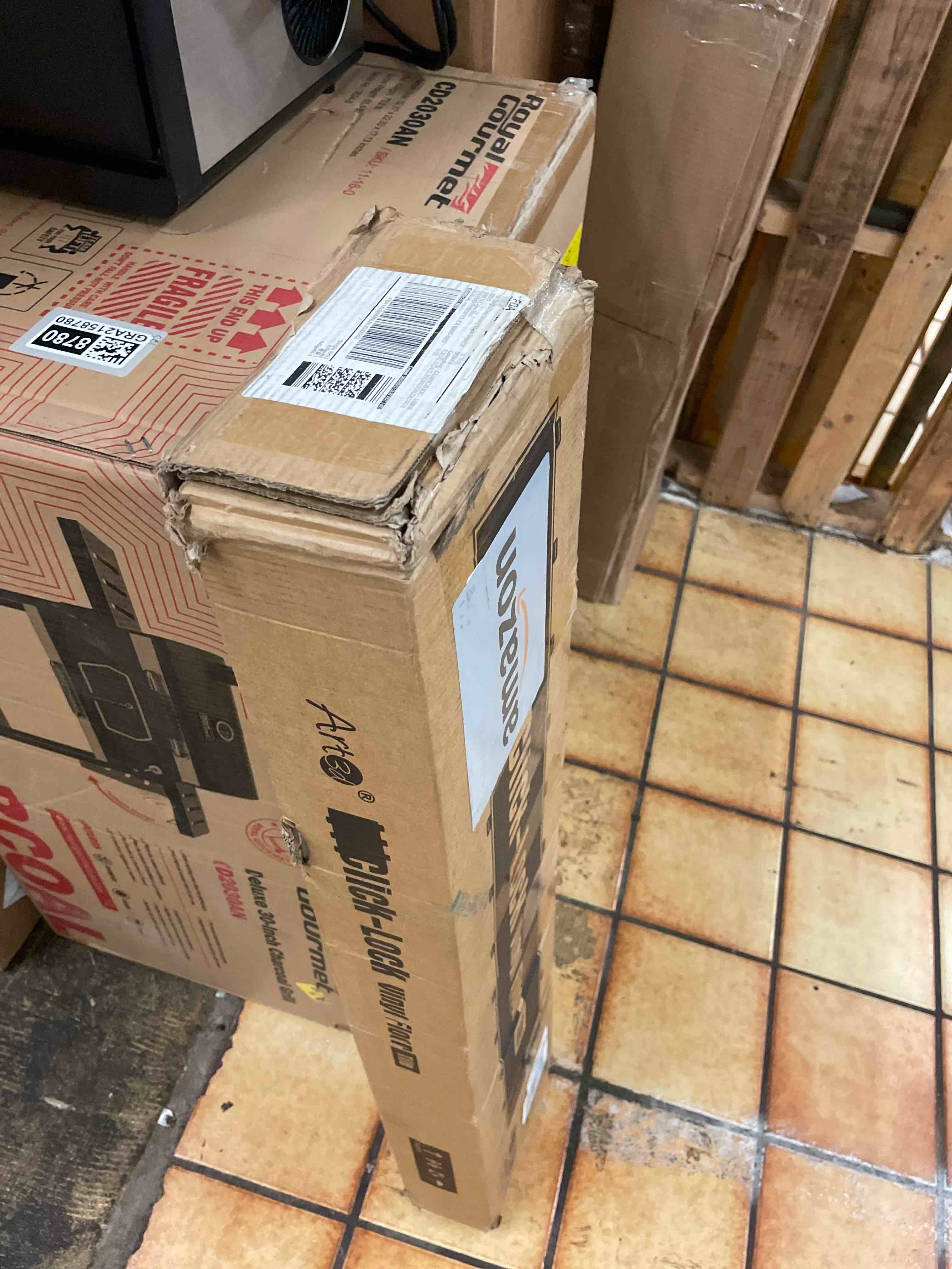 https://s3.amazonaws.com/lotting-images-prod/phillipi/GRA2158793_1753836999917.jpeg