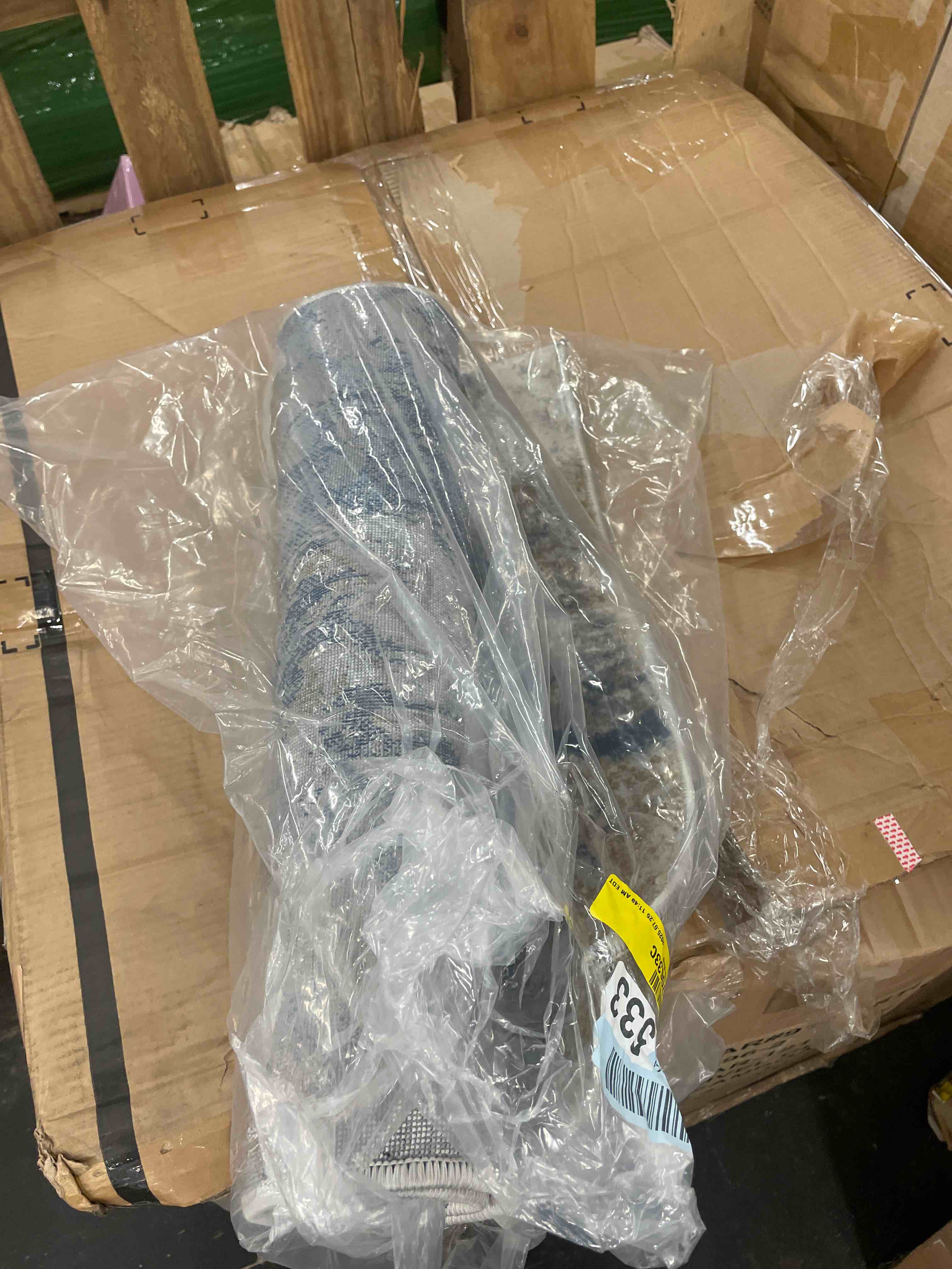 https://s3.amazonaws.com/lotting-images-prod/phillipi/GRA2158950_1754333618101.jpeg