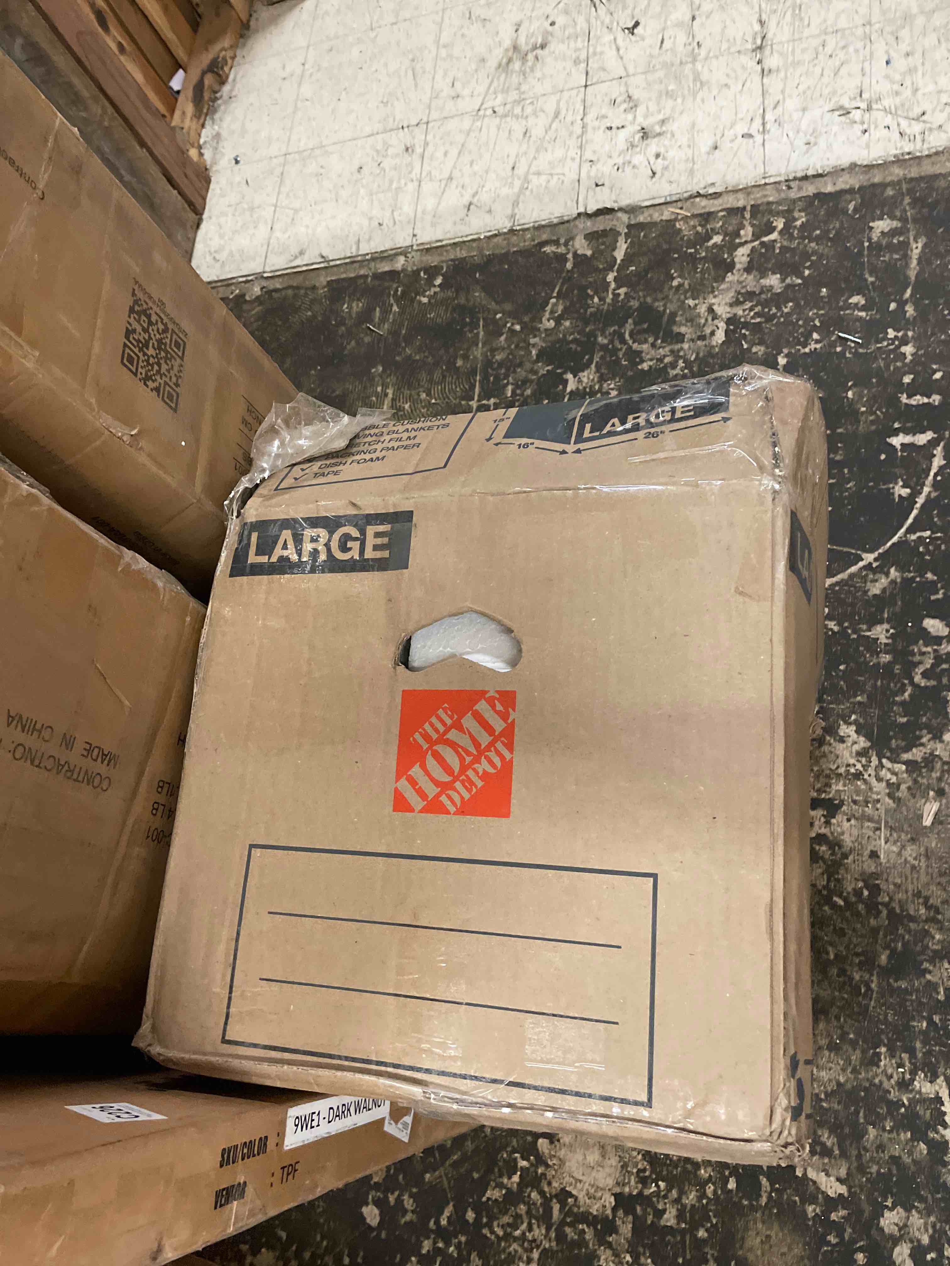 https://s3.amazonaws.com/lotting-images-prod/phillipi/GRA2159785_1756969289286.jpeg