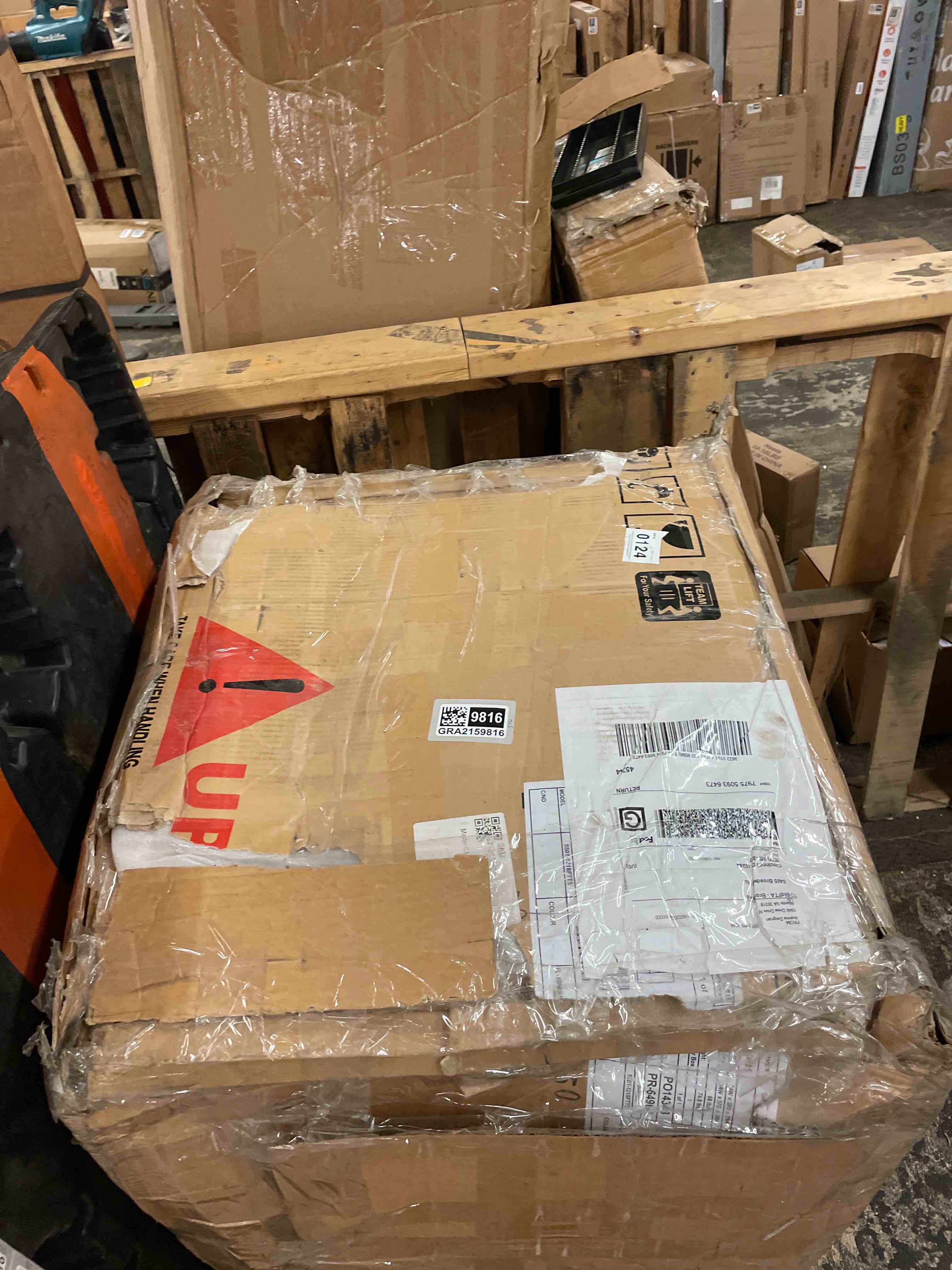 https://s3.amazonaws.com/lotting-images-prod/phillipi/GRA2159816_1756961190746.jpeg