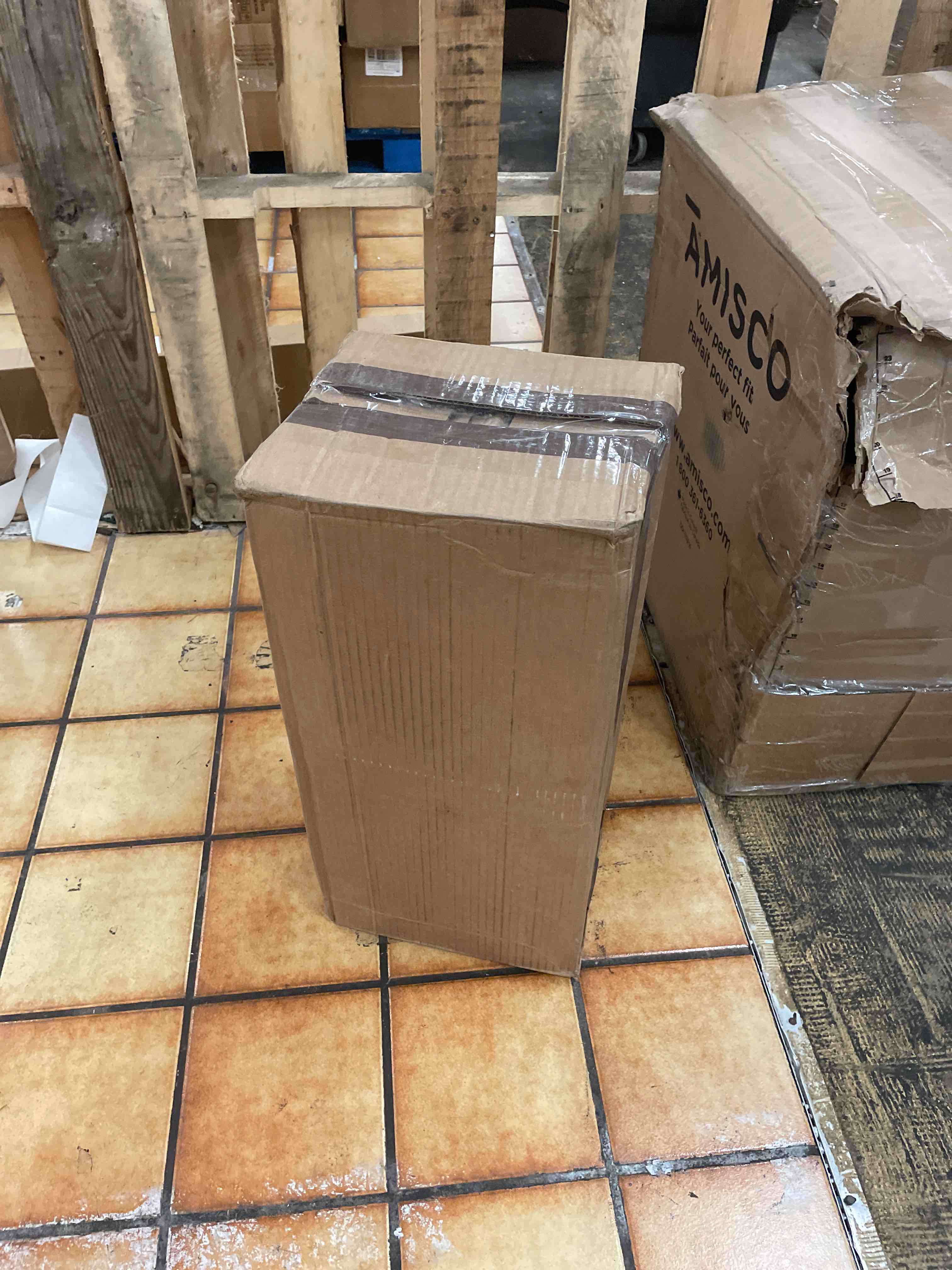 https://s3.amazonaws.com/lotting-images-prod/phillipi/GRA2159879_1757578315610.jpeg